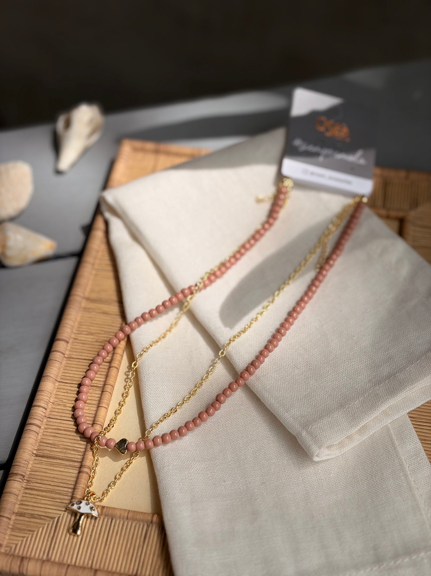 Collar doble con dije de hongo