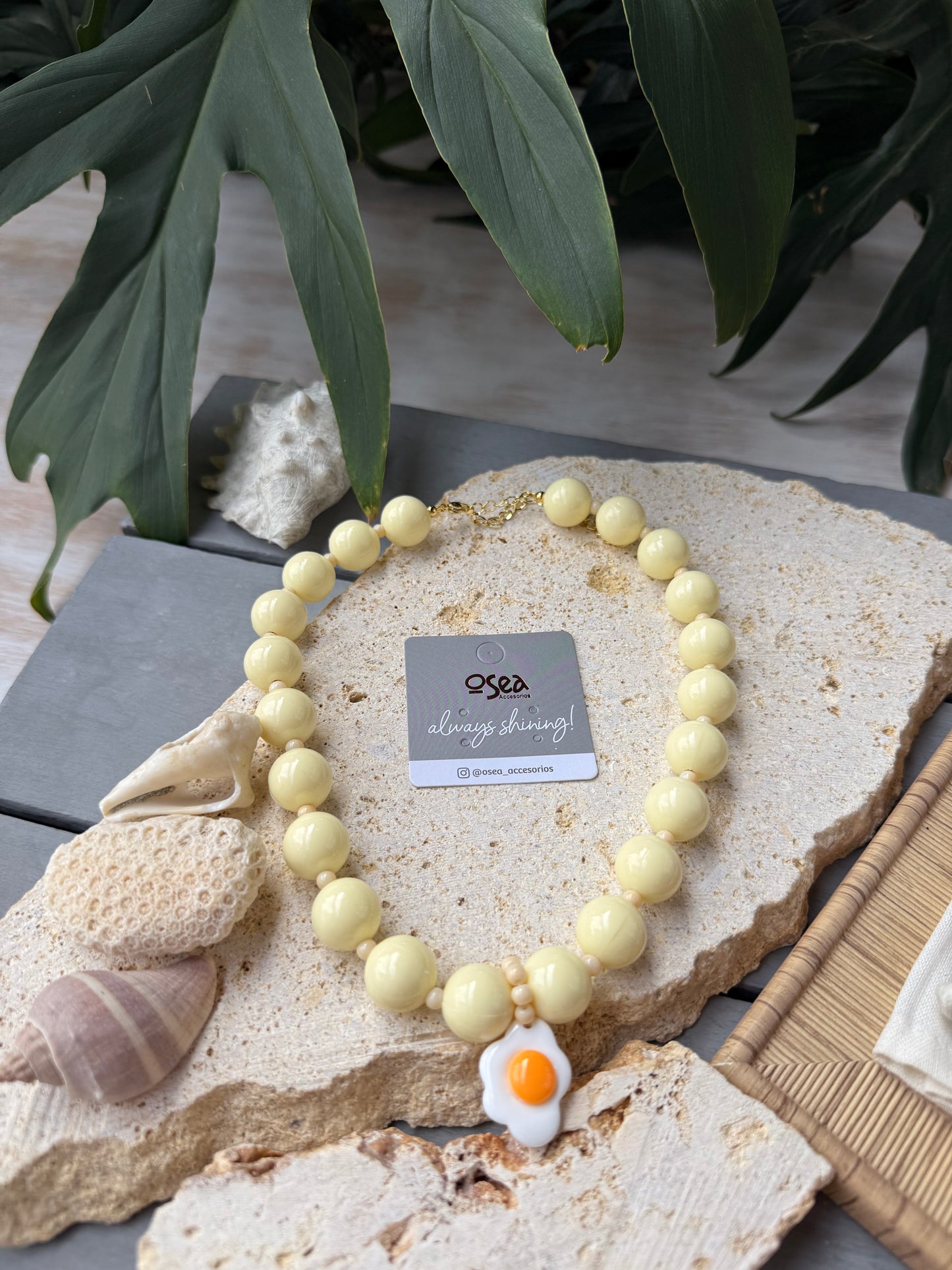 Collar bolas huevo 🍳