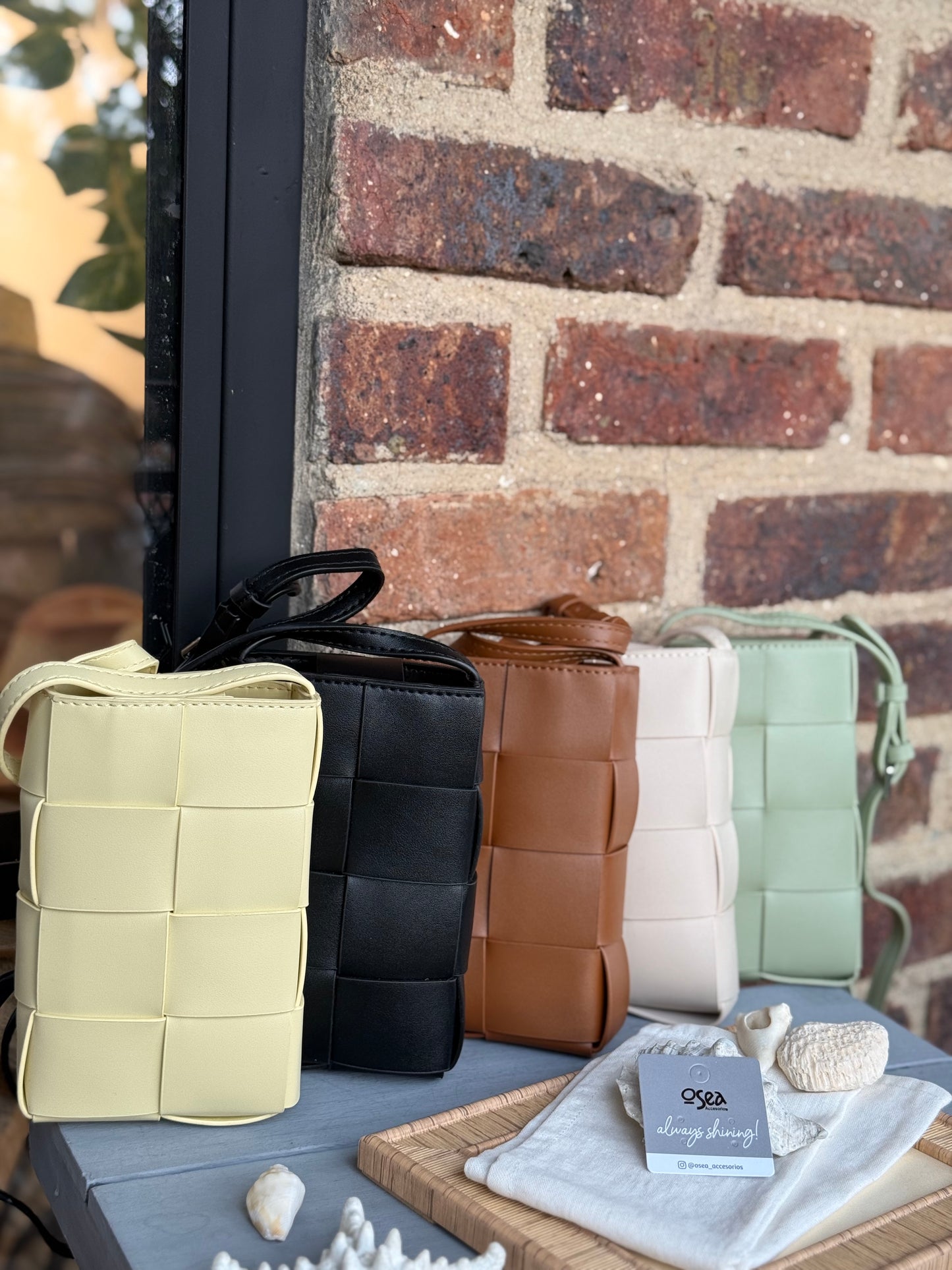 Bolso manos libres porta celular