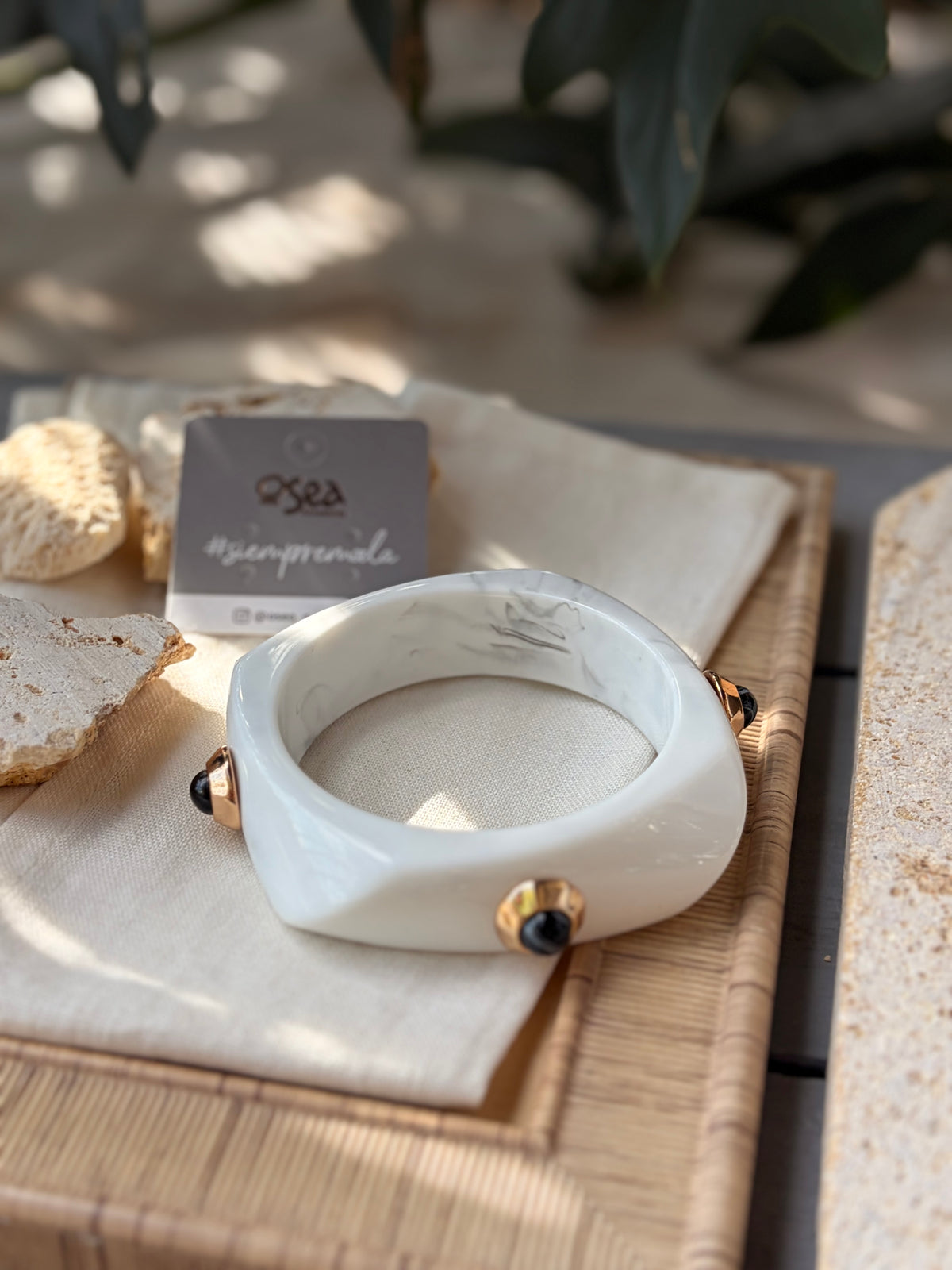 Pulsera en resina degradé con piedras