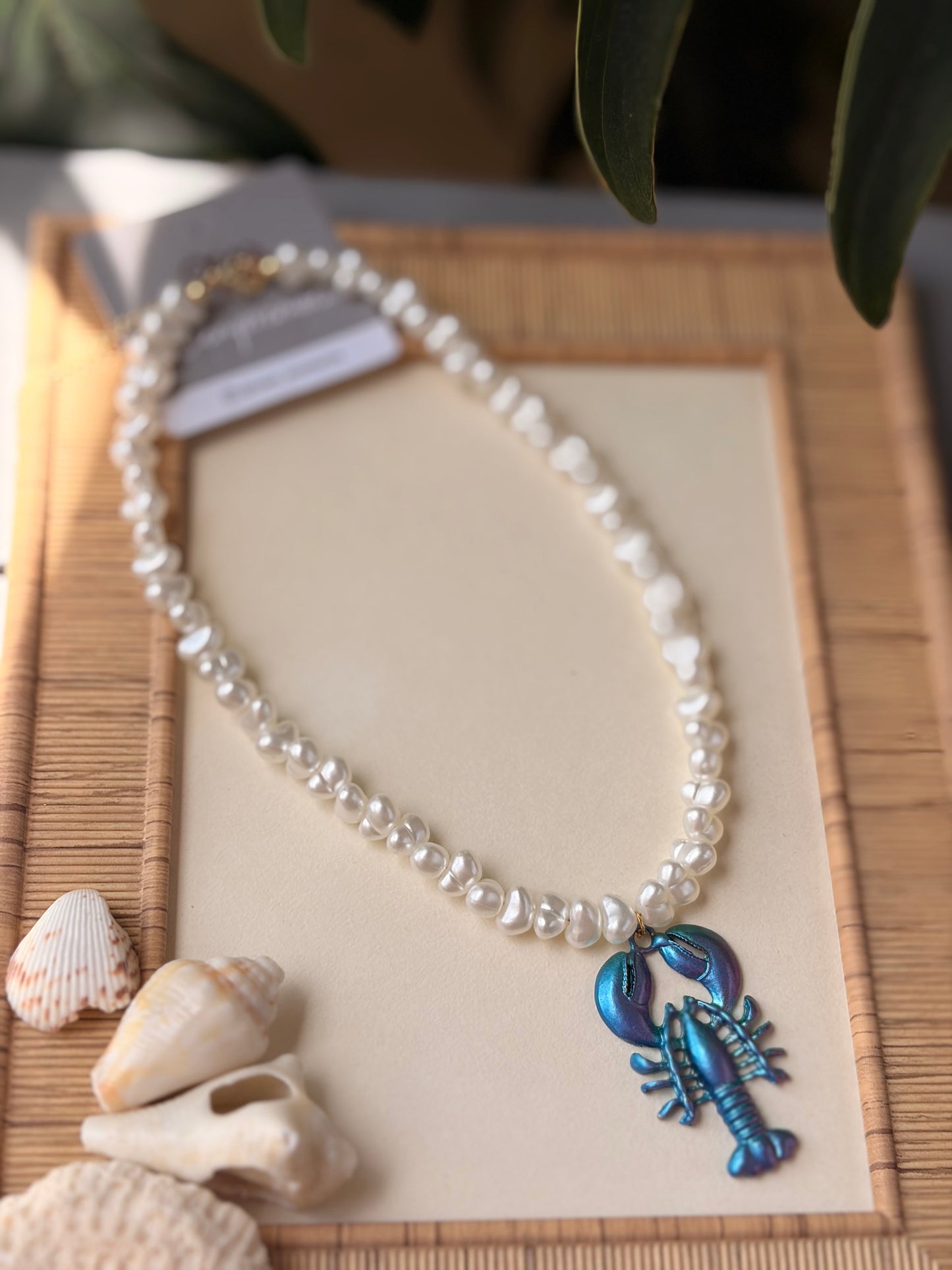 collar perlas irregulares dije langosta color
