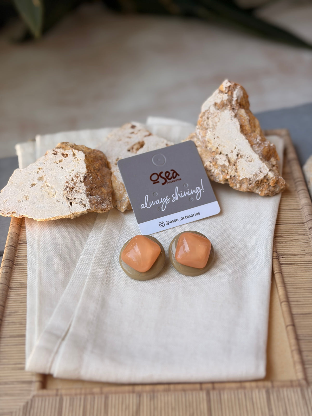 Topos en resina beige centro mandarina