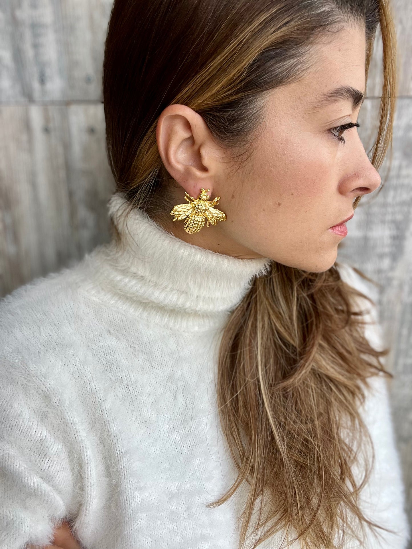 Aretes de topo en forma de abeja