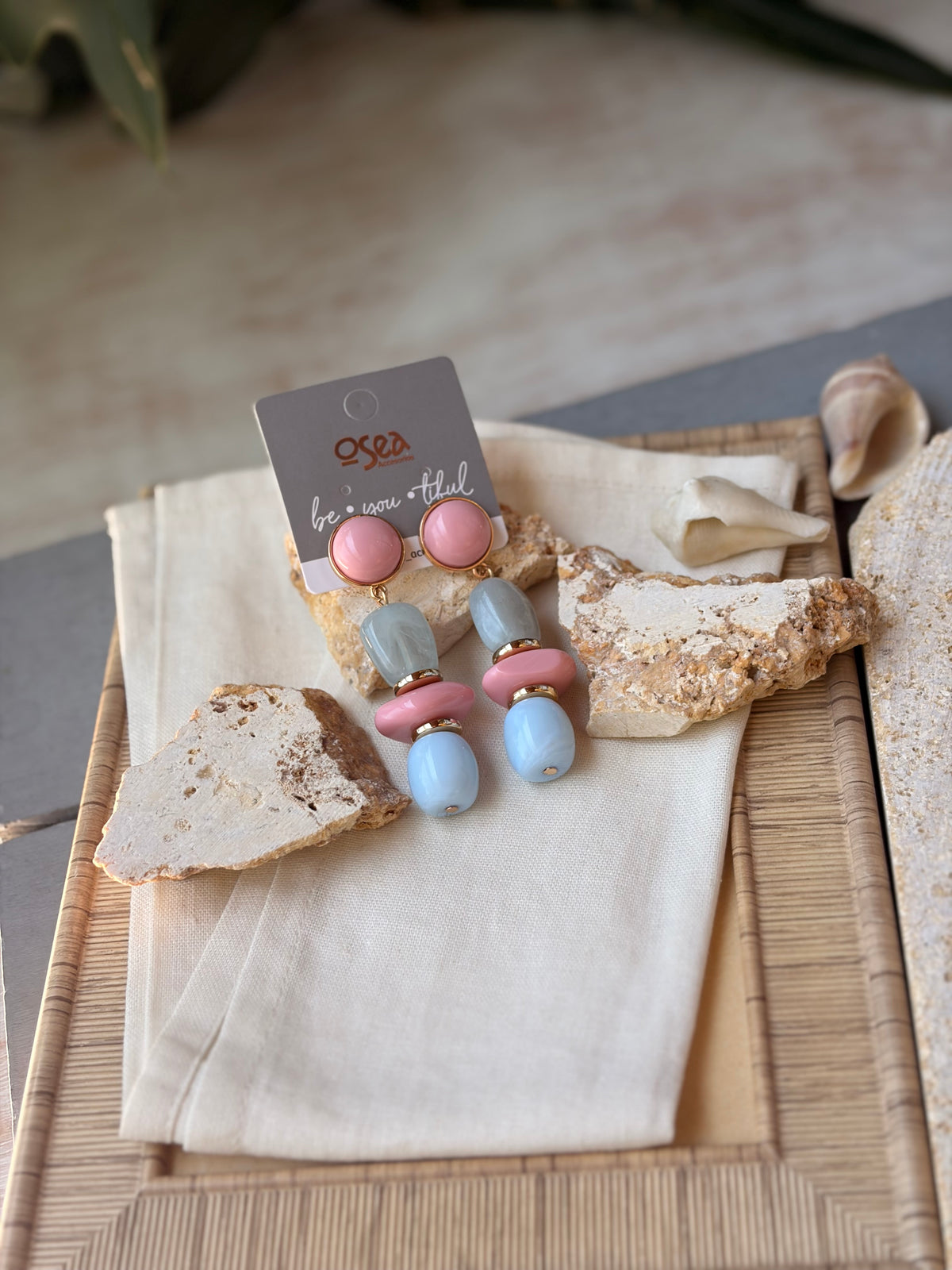 Aretes largos en resina colores pastel