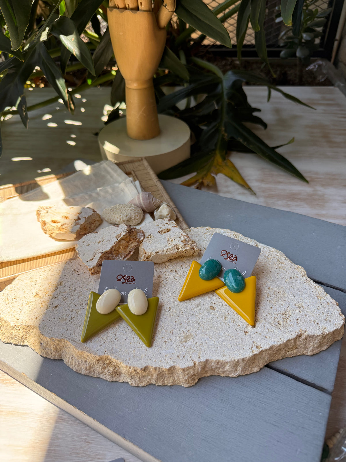 Aretes en topos resina triangular