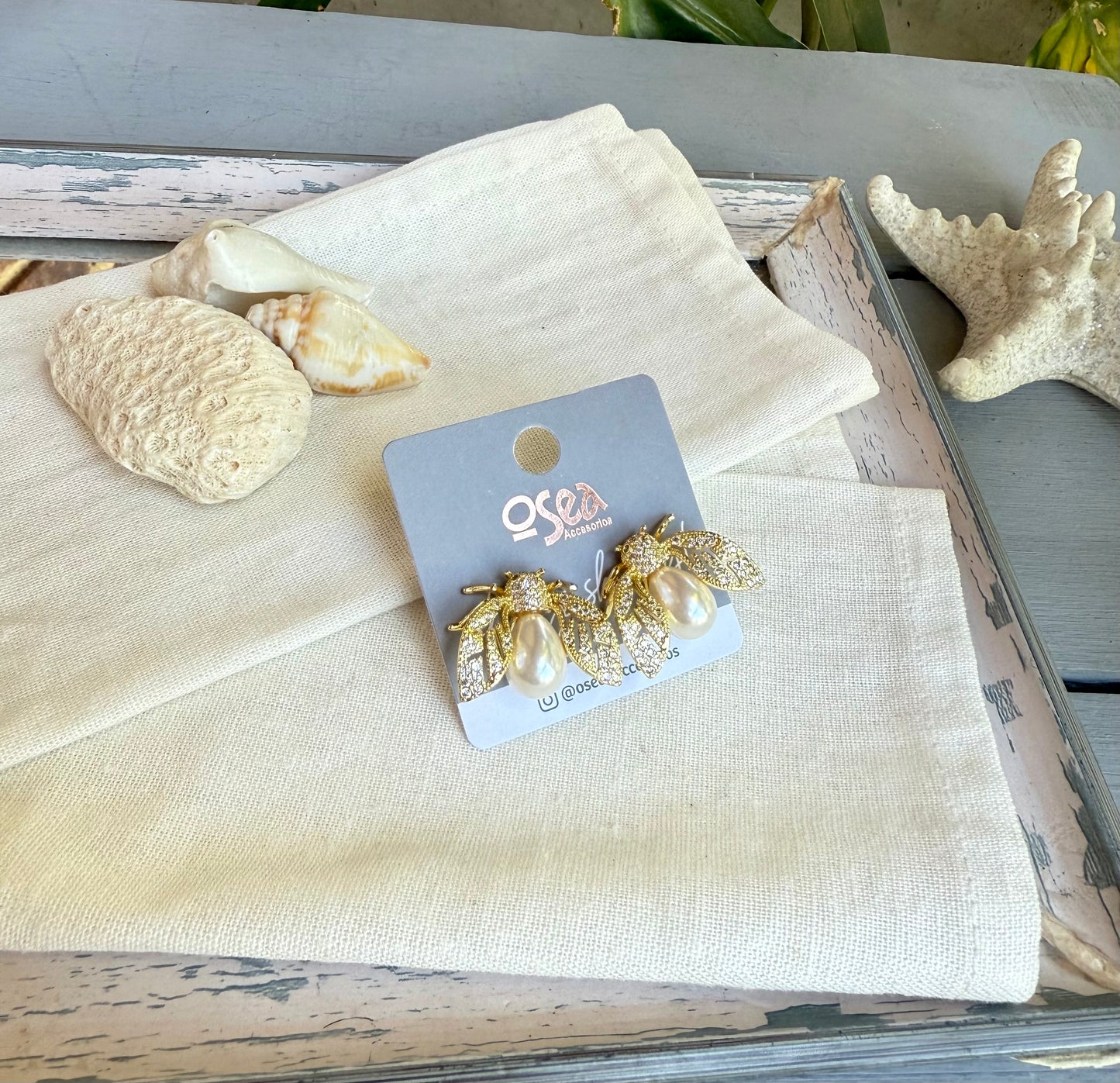 Topo mosca rodinado con perlas y piedras