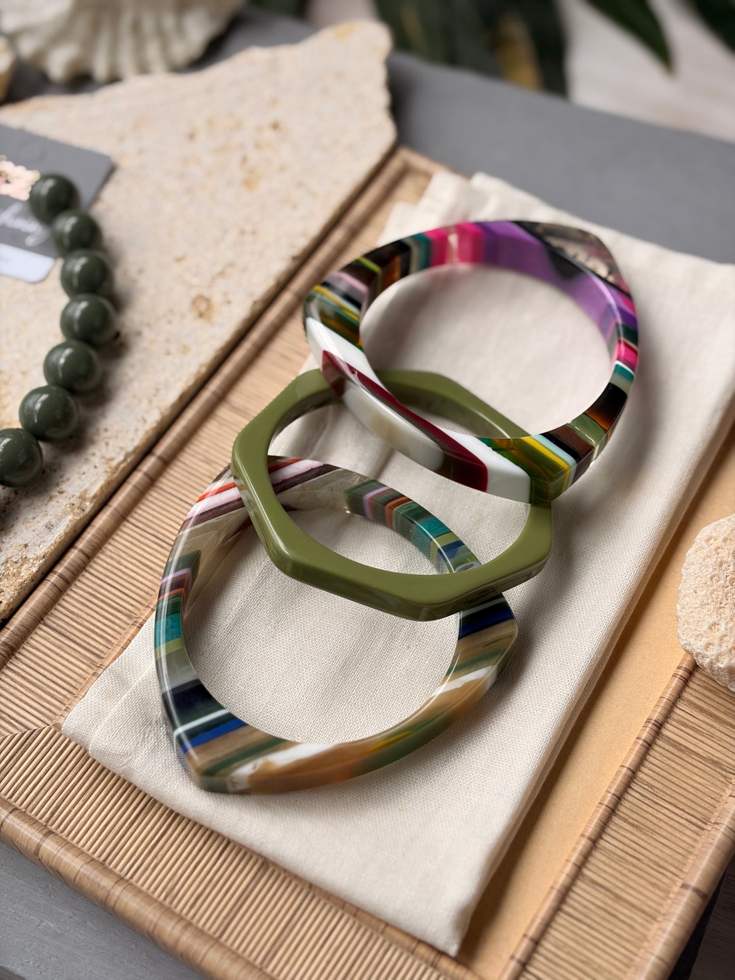 Pulsera resina geométrica 7 lados