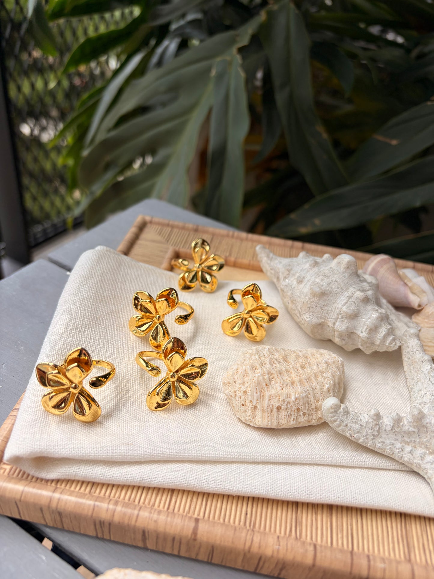 Anillo media flor