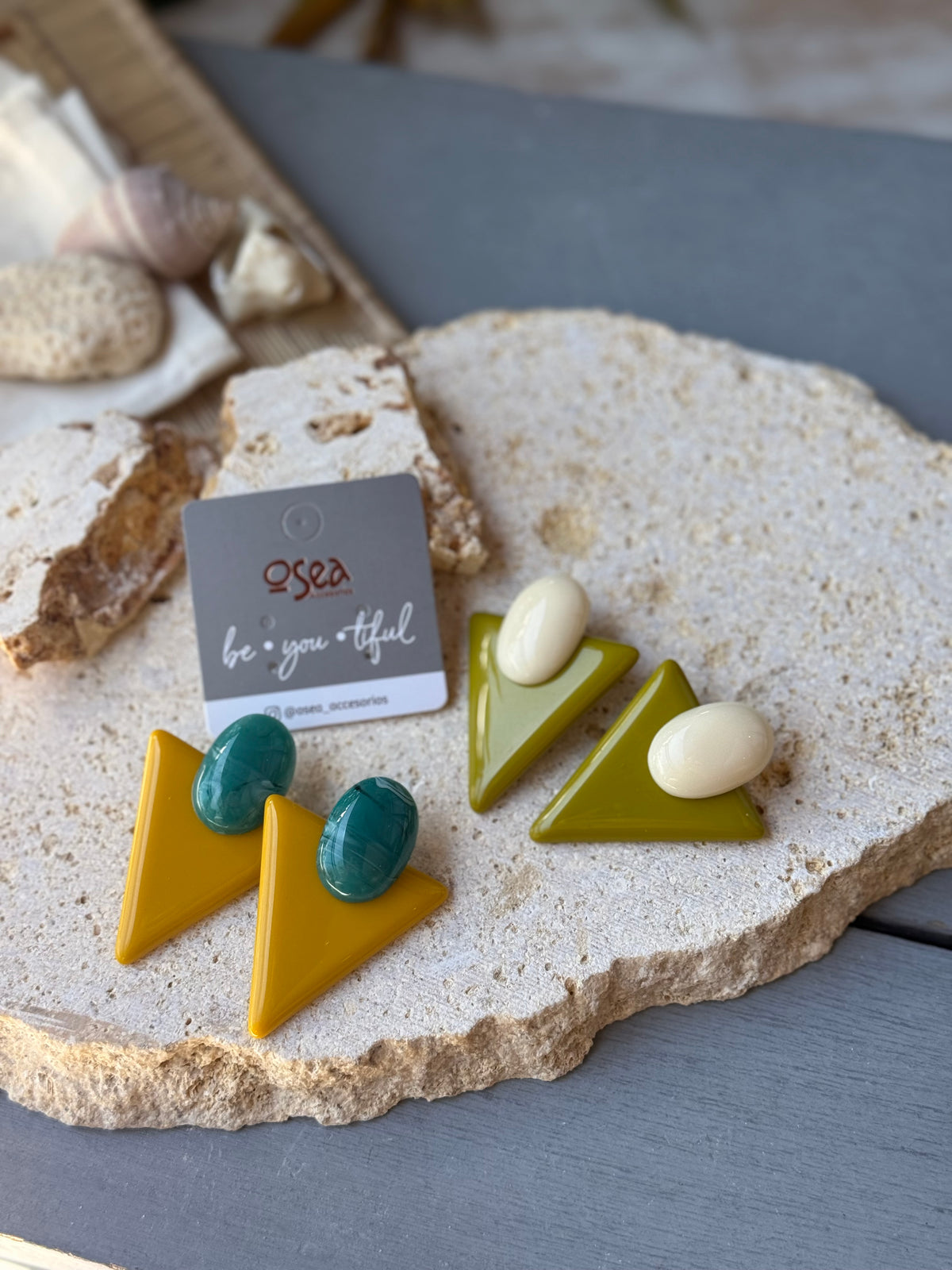 Aretes en topos resina triangular