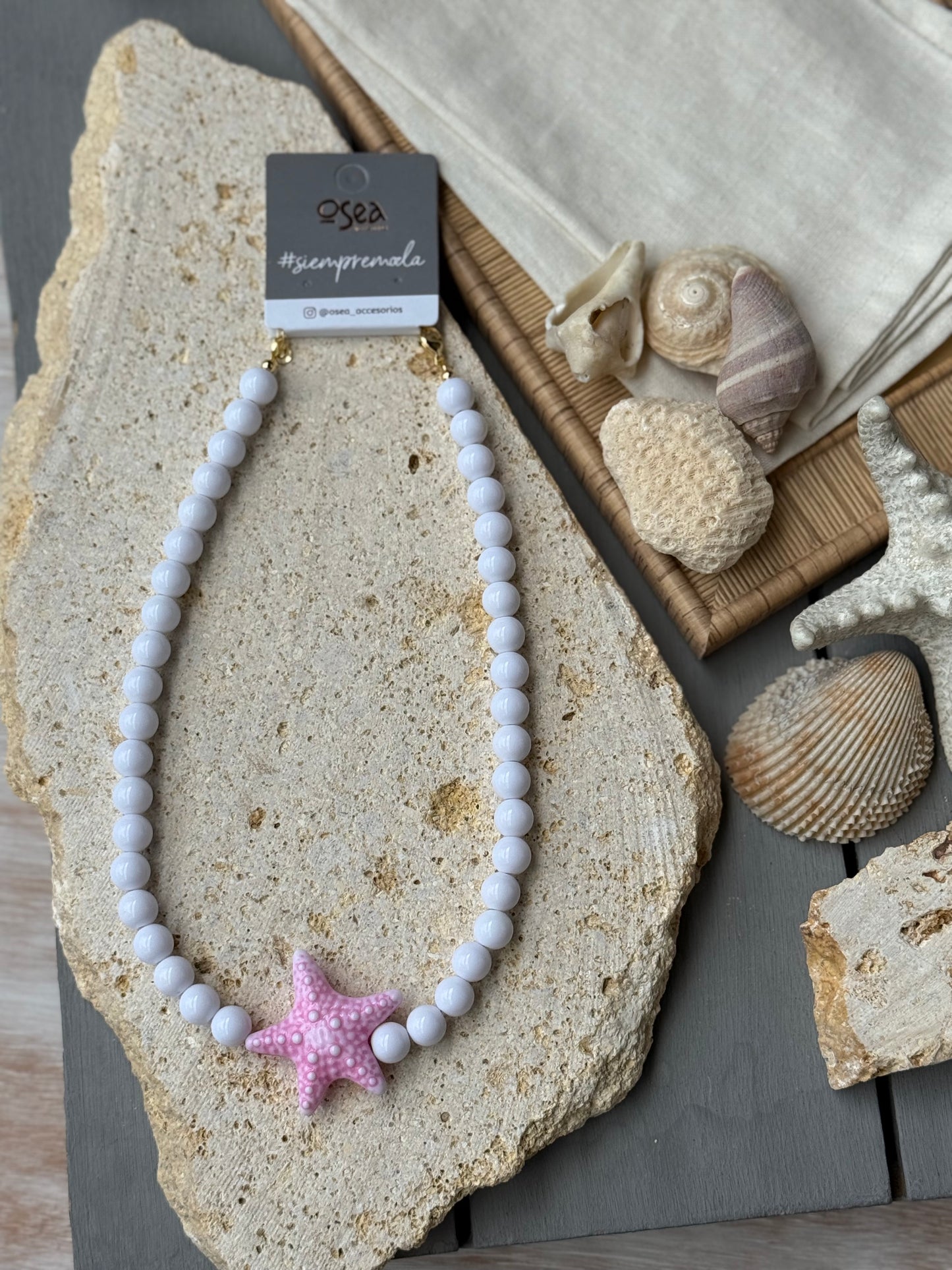 Collar bolas blancas dije estrella mar