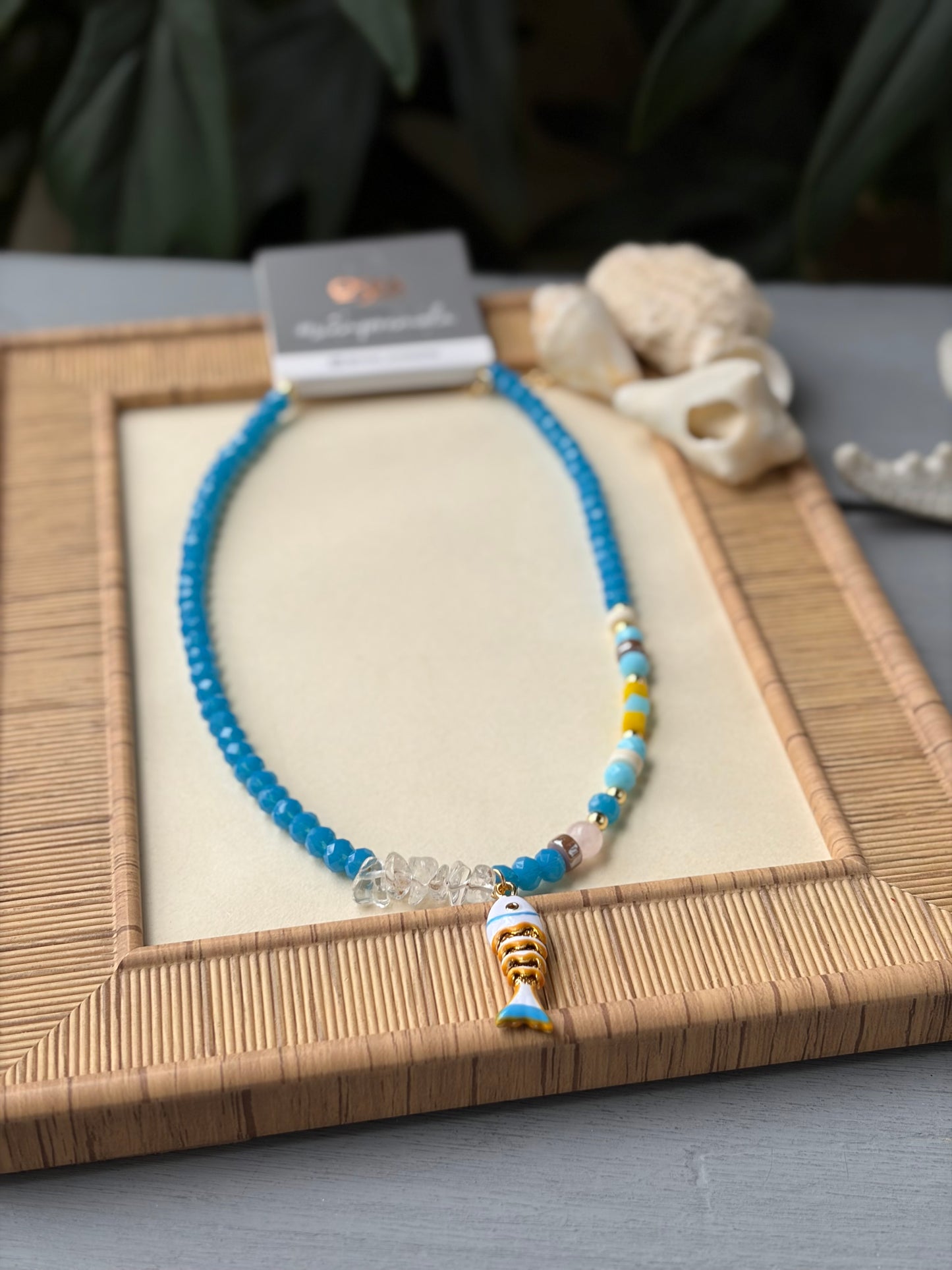 Collar piedras dije pez