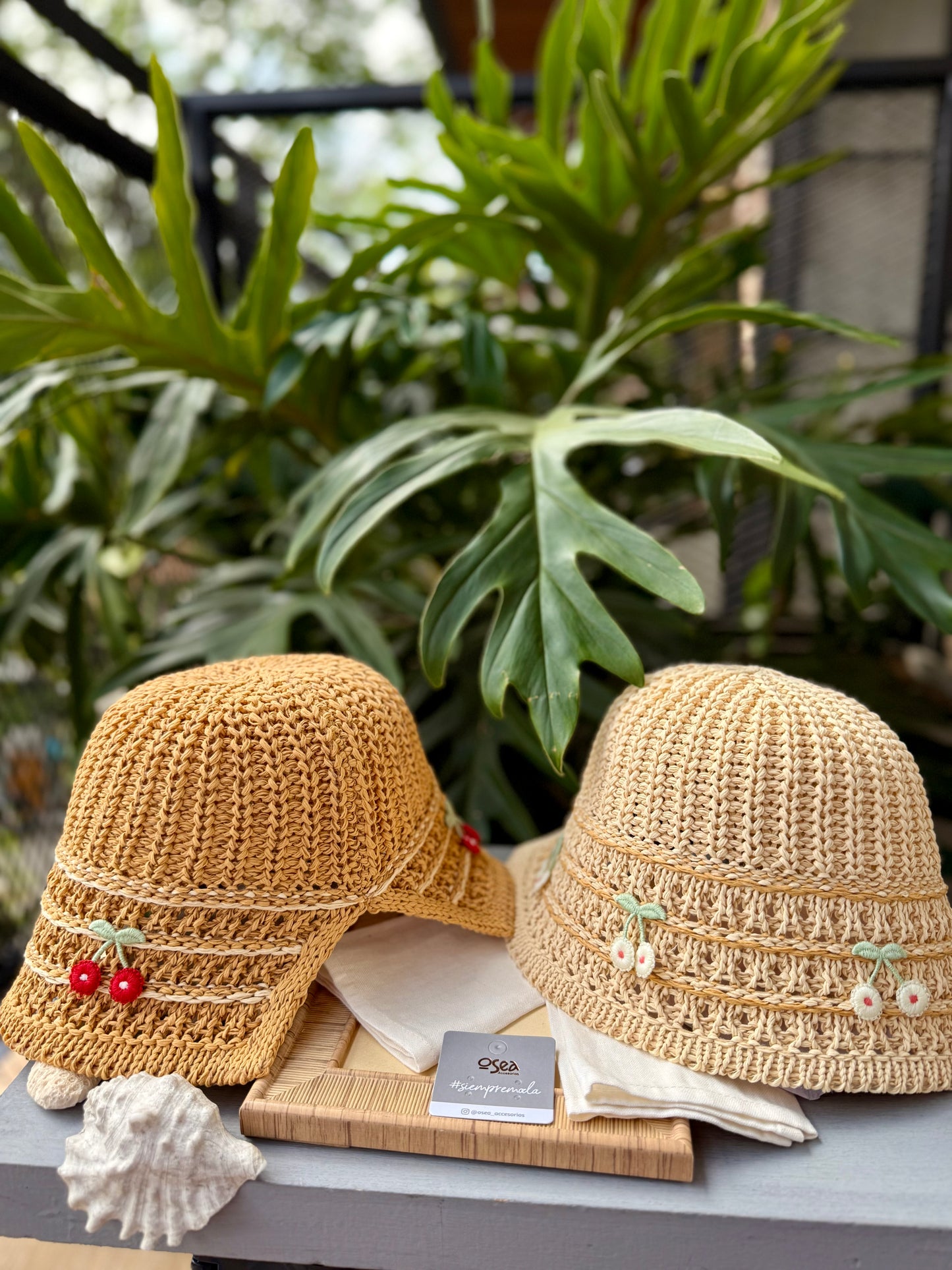 Gorro tejido cerezas🍒