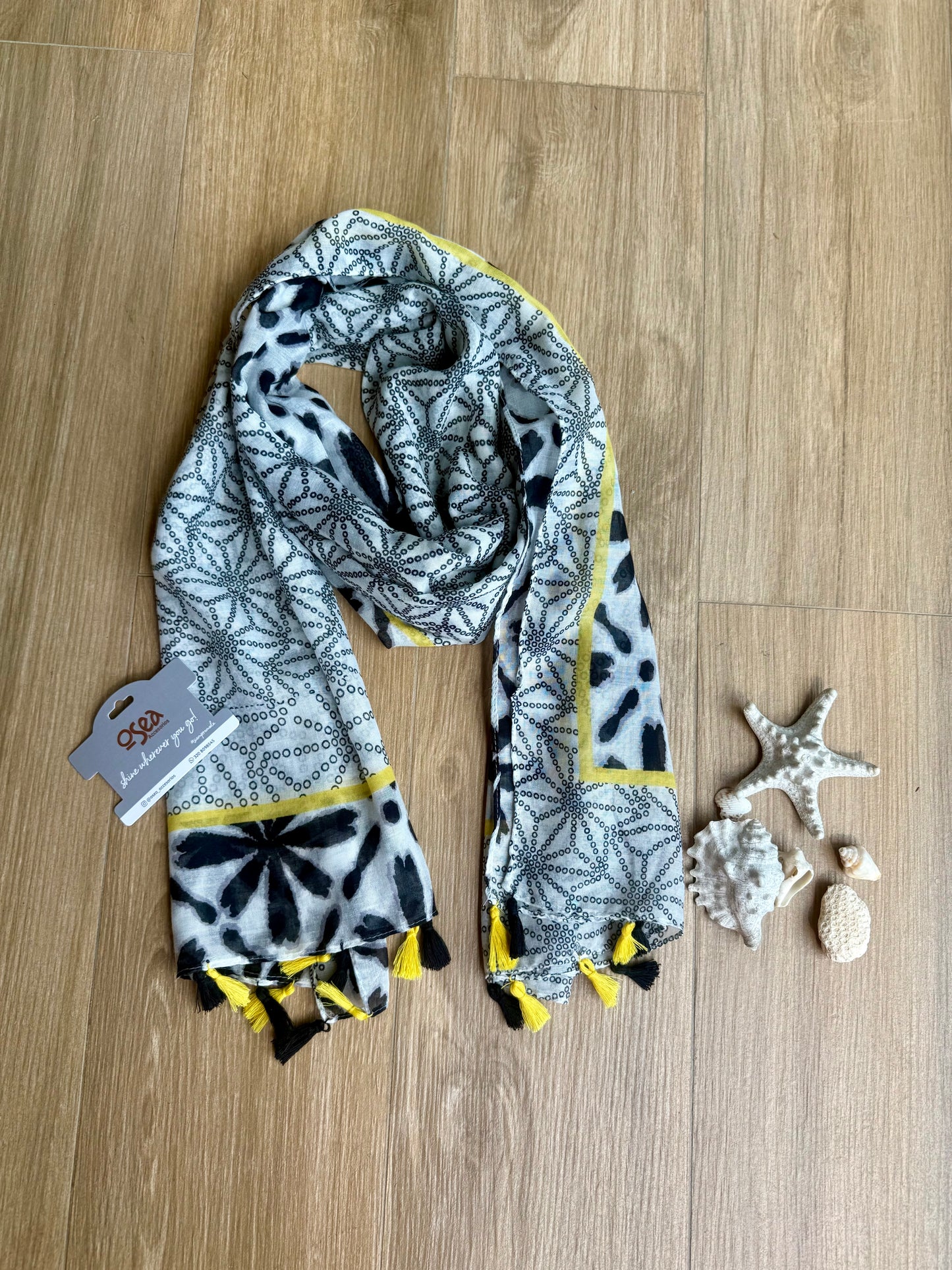 Chal o Pareo en tela fresca.