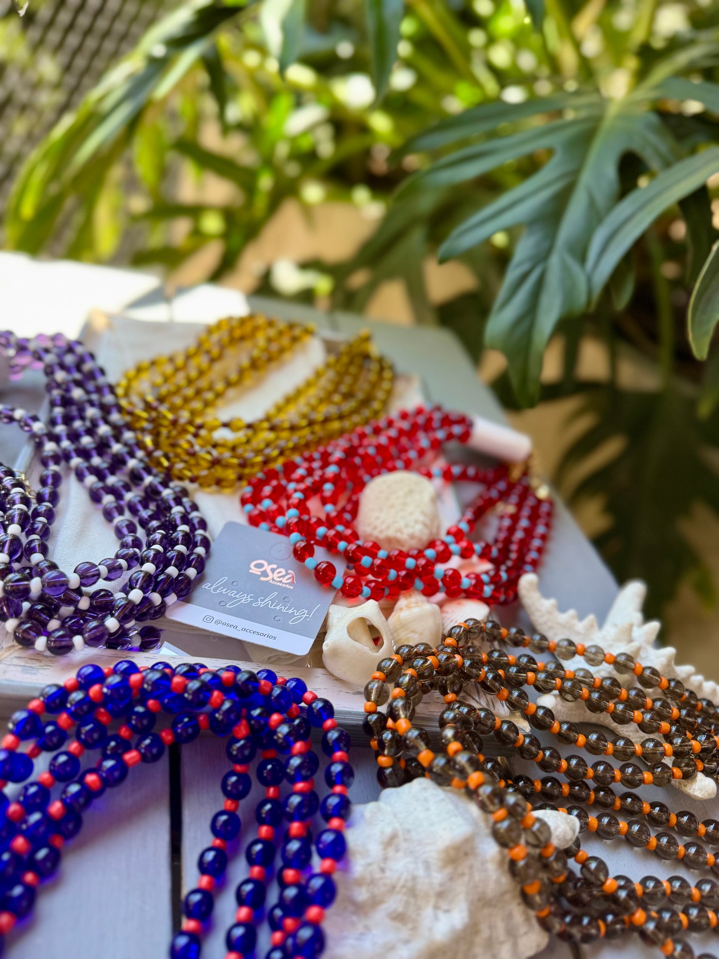 collar corto colores cristal