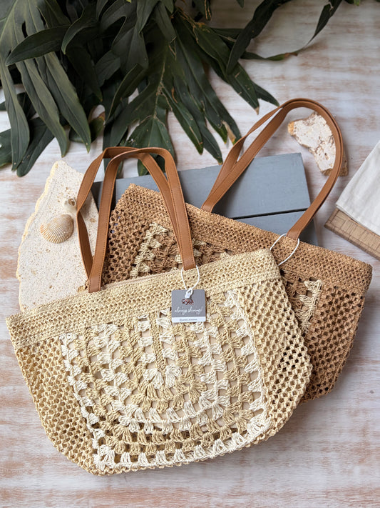 Bolso en fique sintético y correa