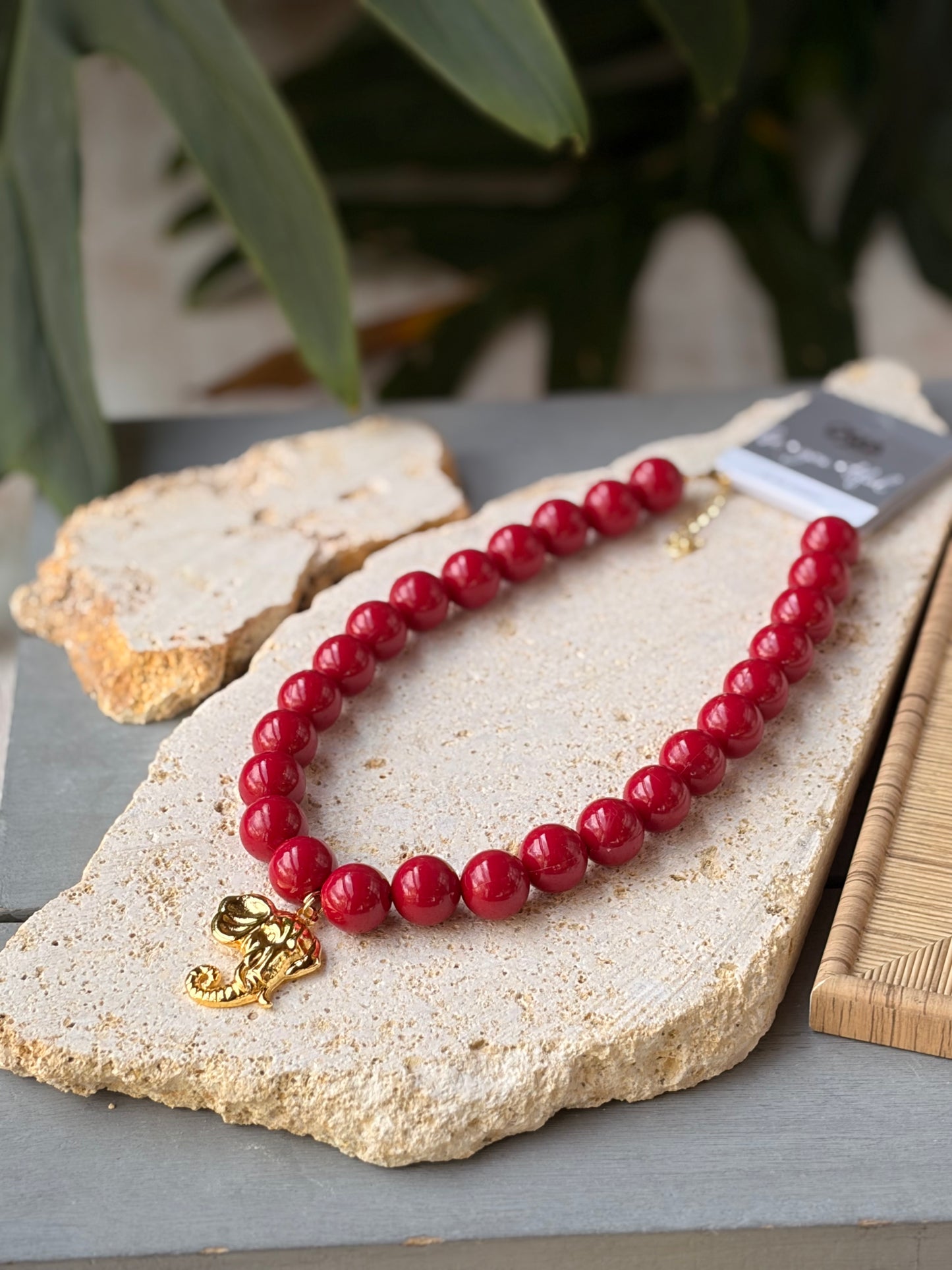 Collar bolas vinotinto dije elefante 24k