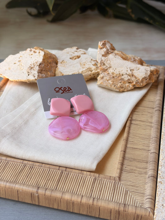 Aretes en resina rosados doble cuerpo