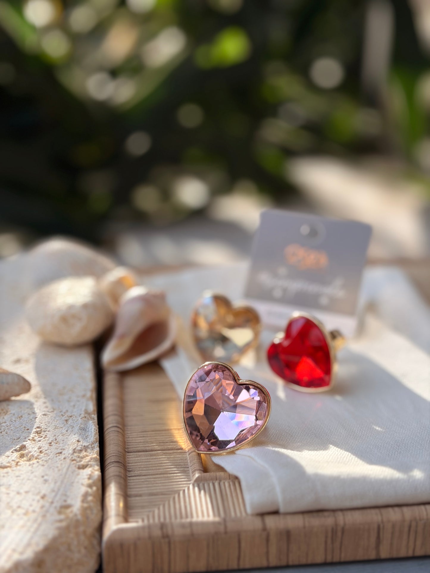 Anillo piedra cristal corazón