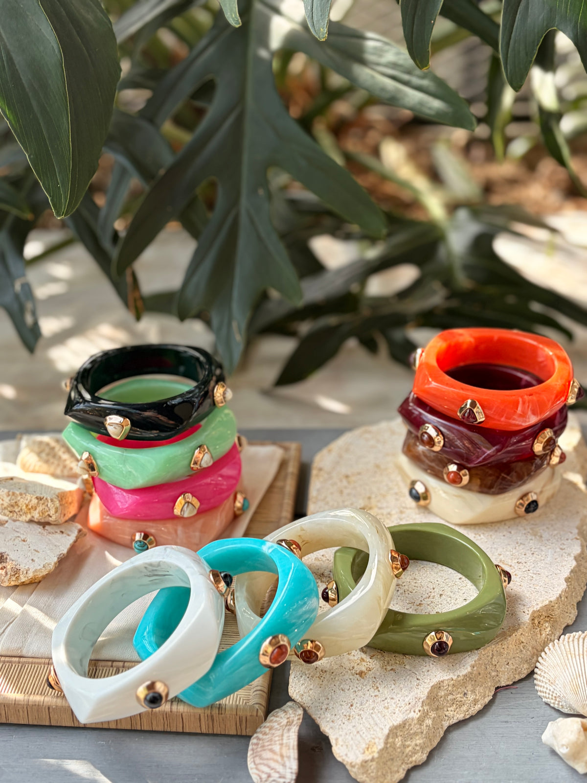 Pulsera en resina degradé con piedras
