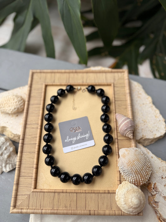 Collar bolas