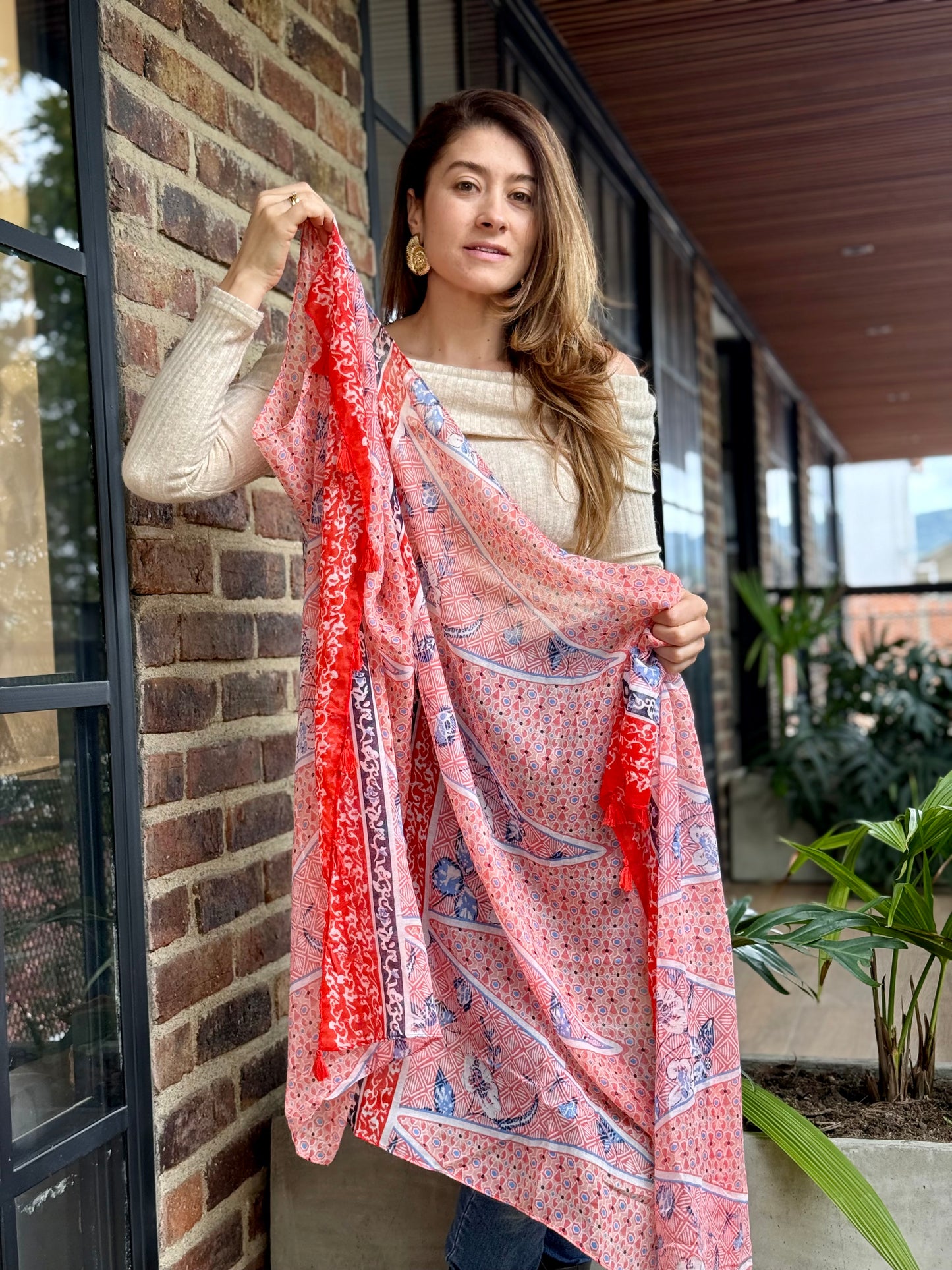 Chal o Pareo en tela fresca.