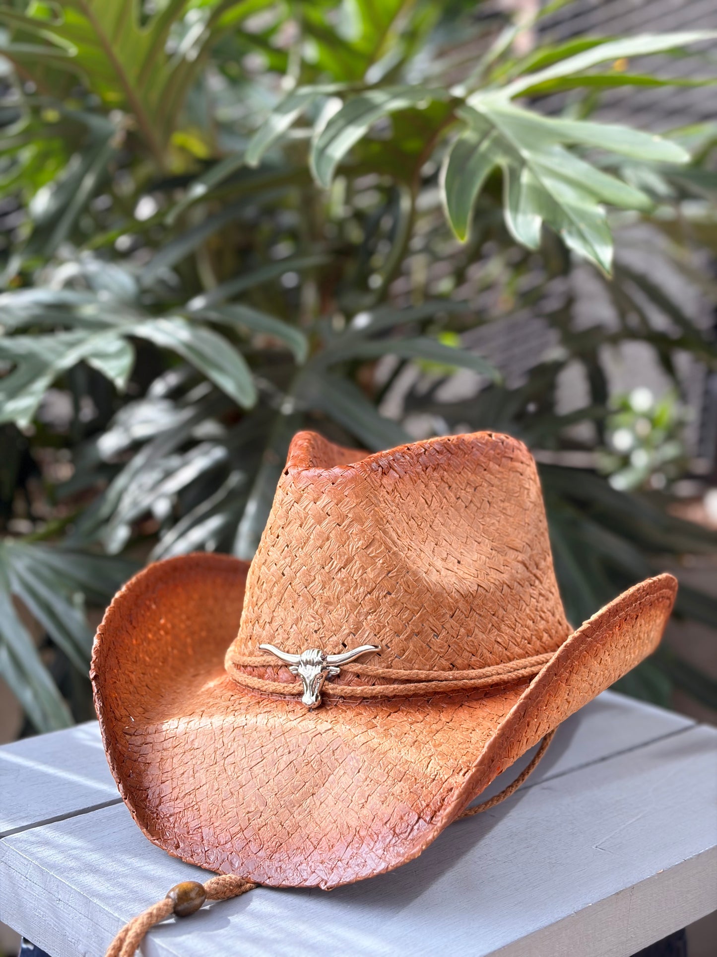 Sombrero vaquero rígido