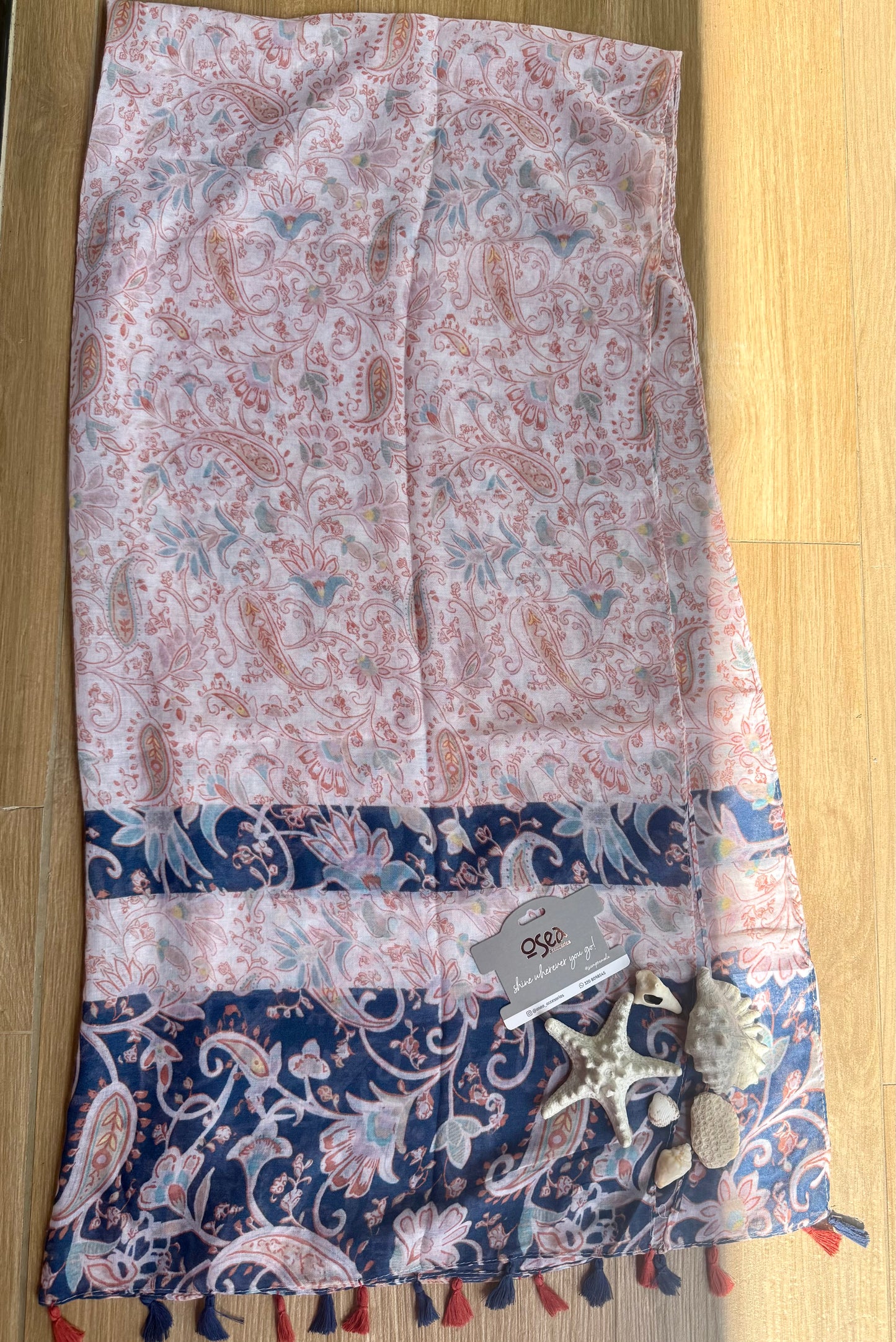 Chal o Pareo en tela fresca.