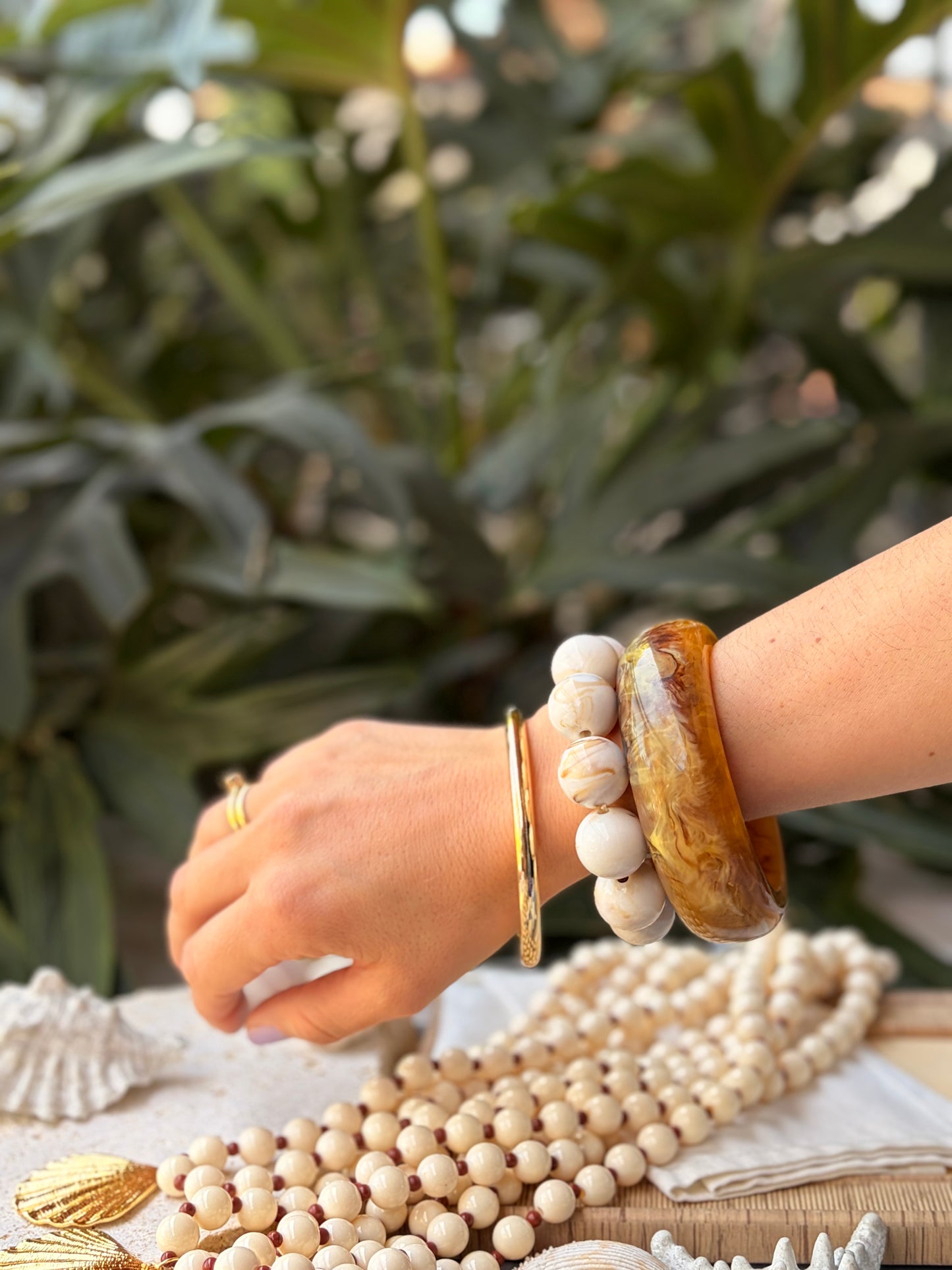 Set x3 pulseras resina y rodinado