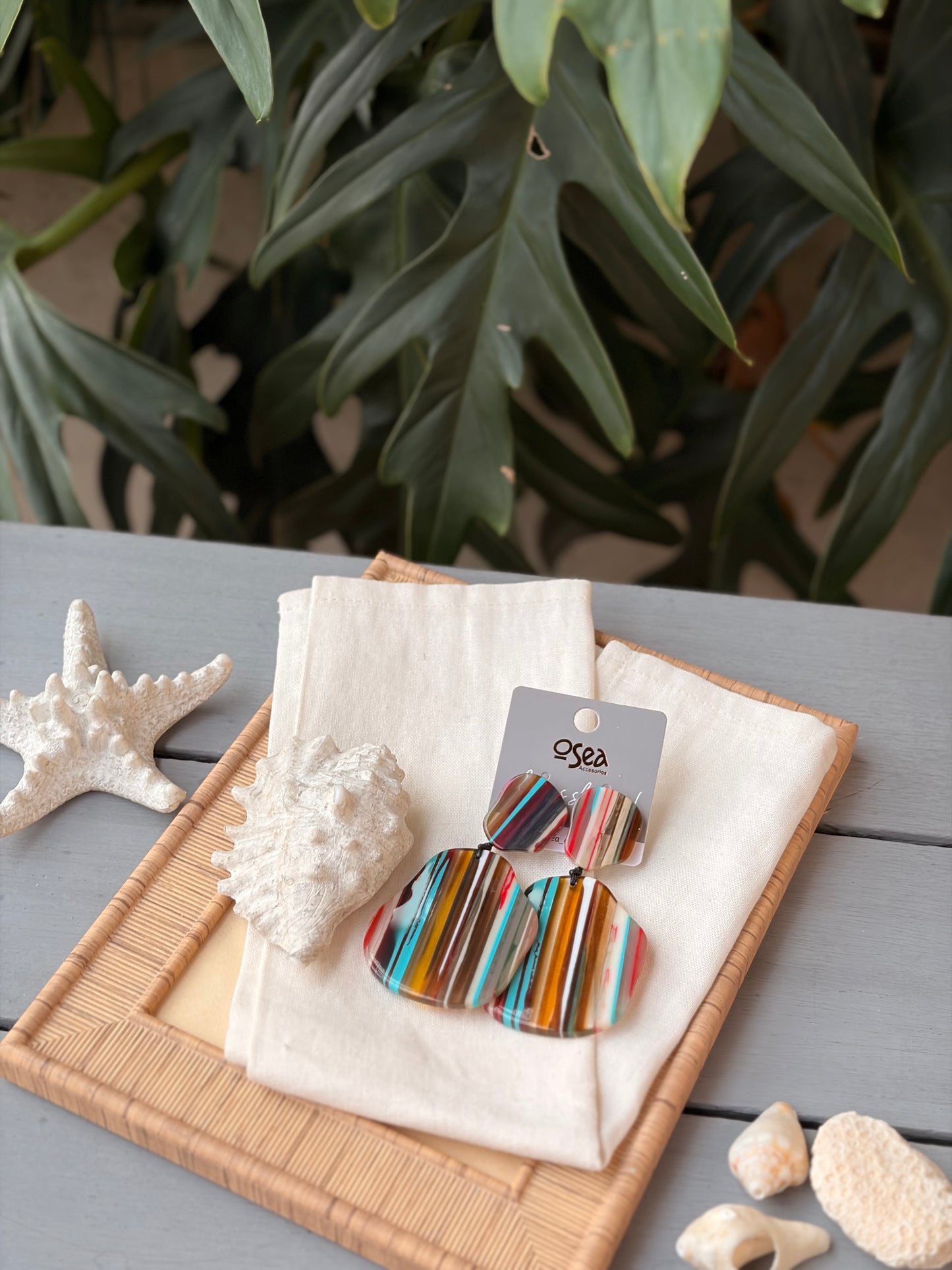 Aretes forma rayados en resina