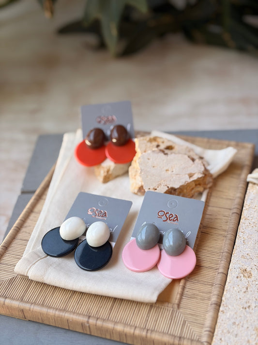 Aretes en topos resina circular doble color