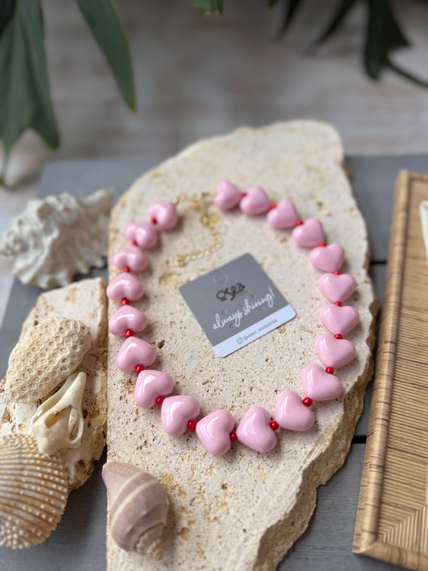 Collar corazones pasta