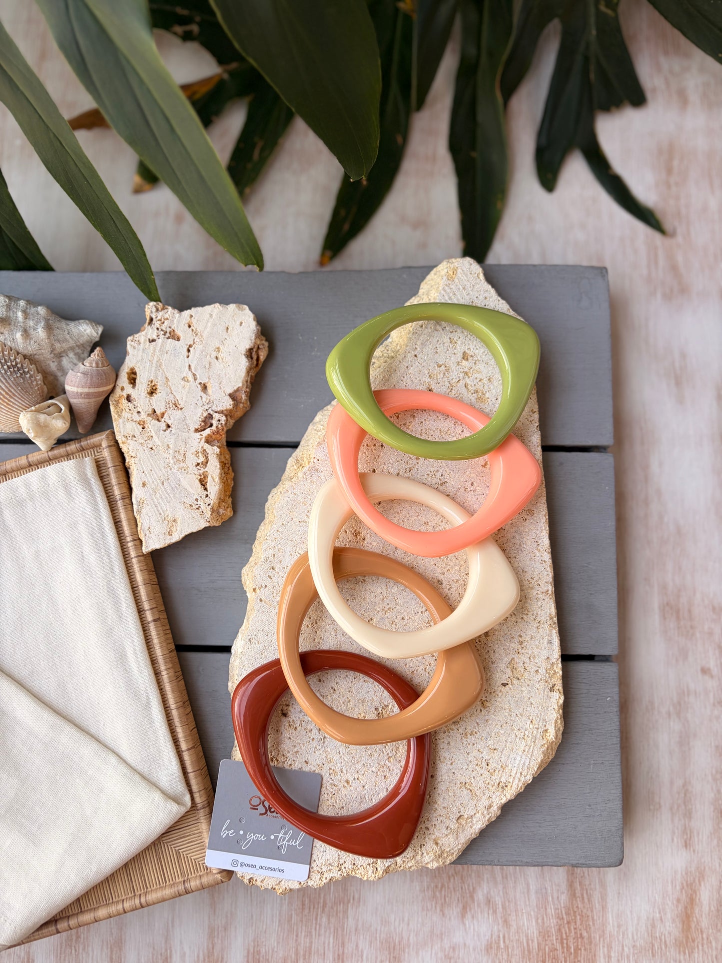 Pulsera en resina forma irregular