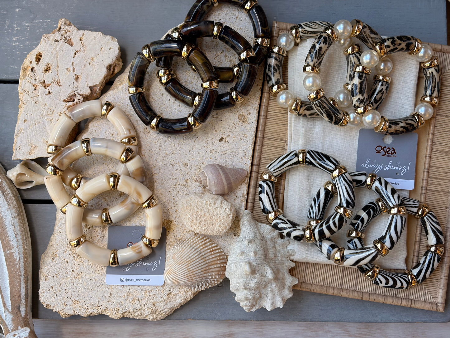 Set pulseras resortadas resina print