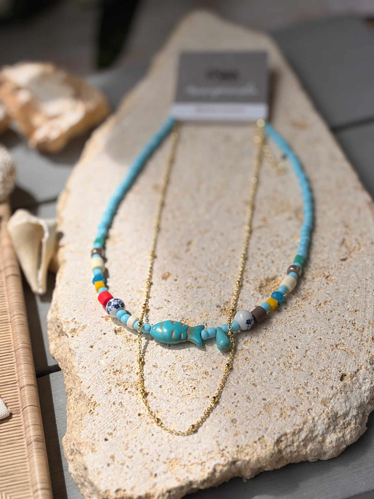 Collar doble chaquiras dije pez cadena rodinada