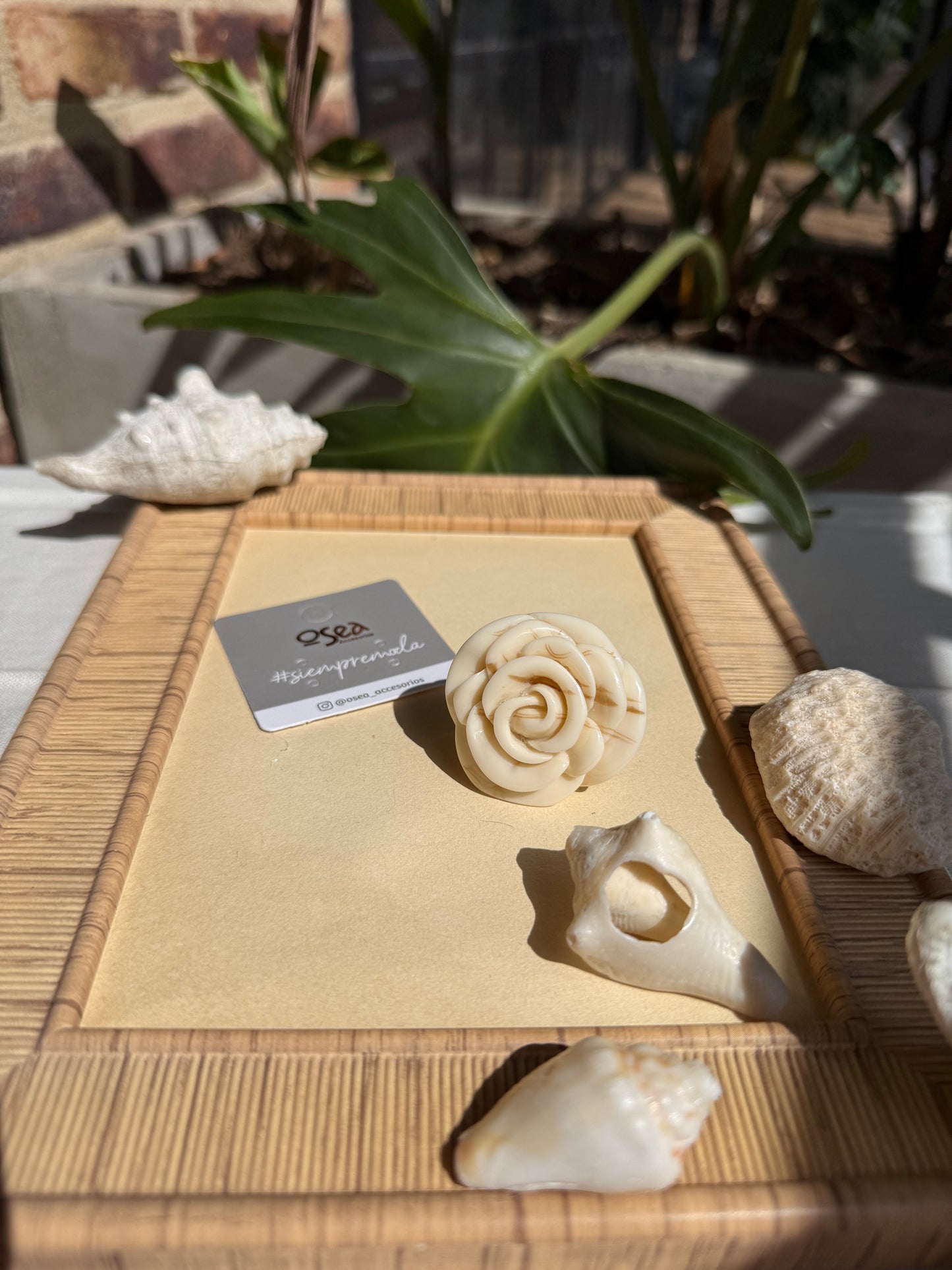 Anillo rosa en resina 🌹