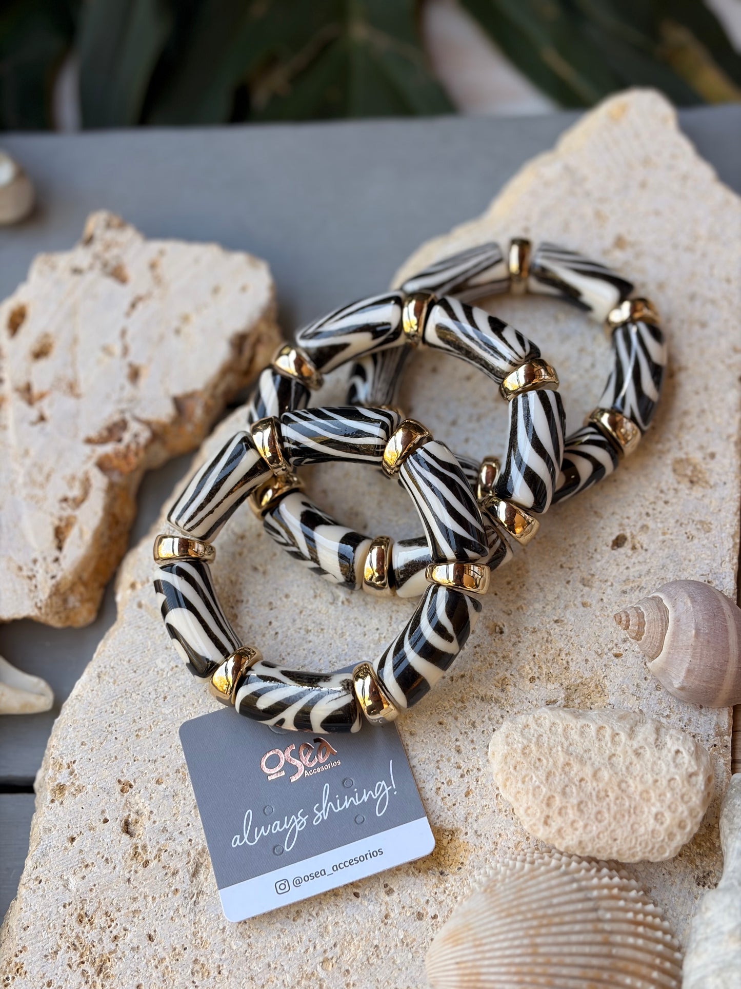 Set pulseras resortadas resina print