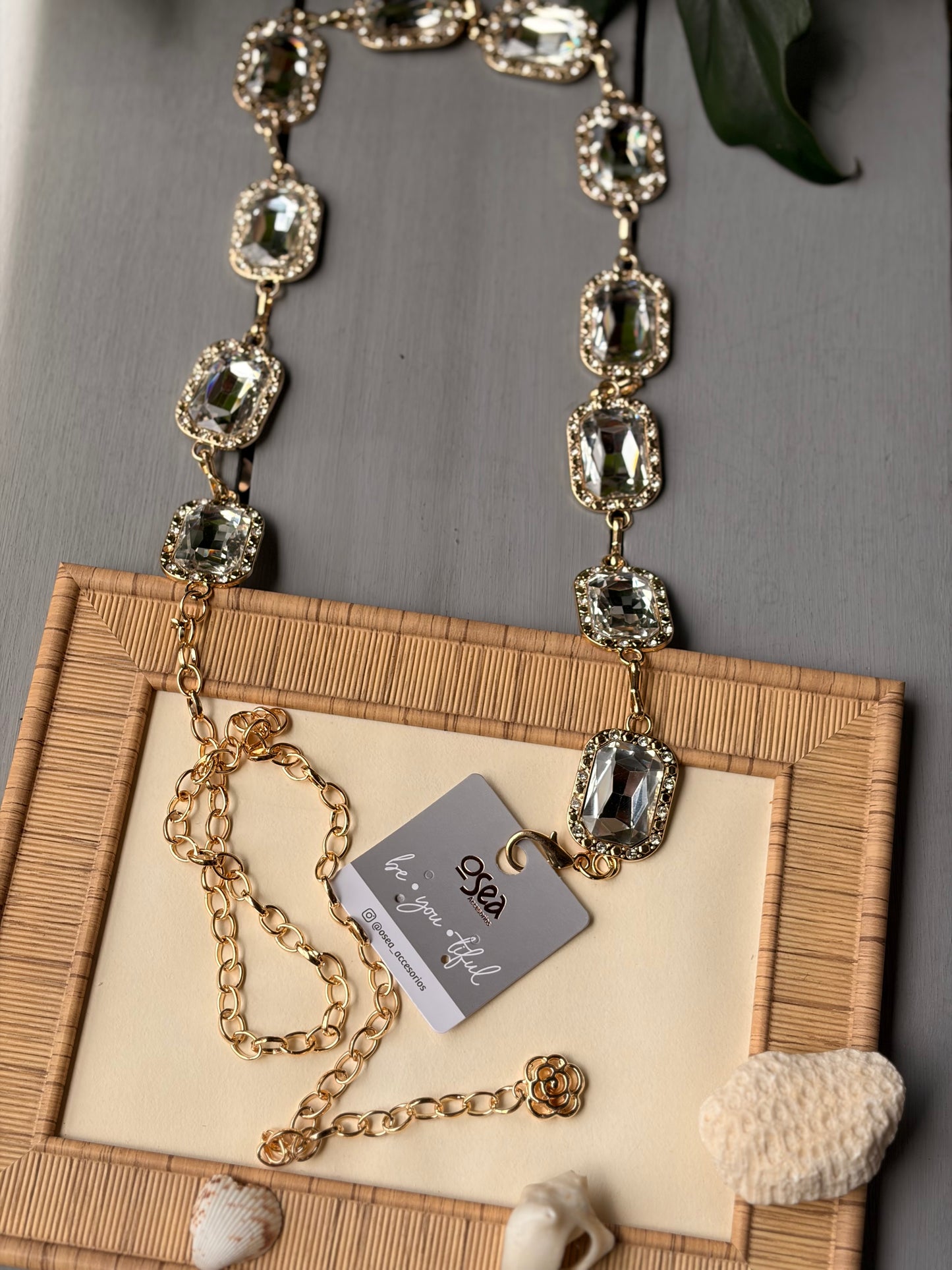 correa cadena piedra cristal