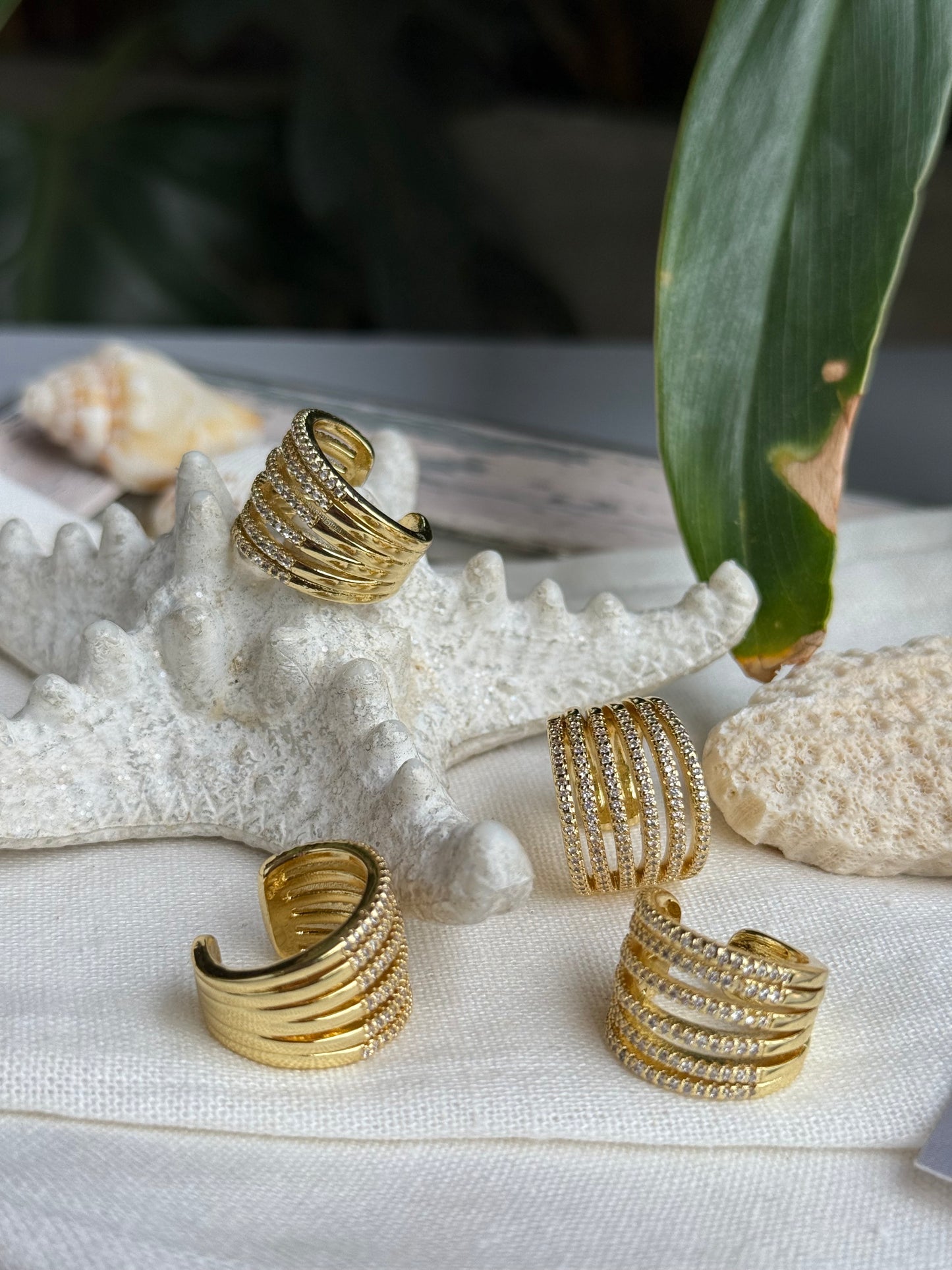 Earcuff rodinado 6 líneas con piedras