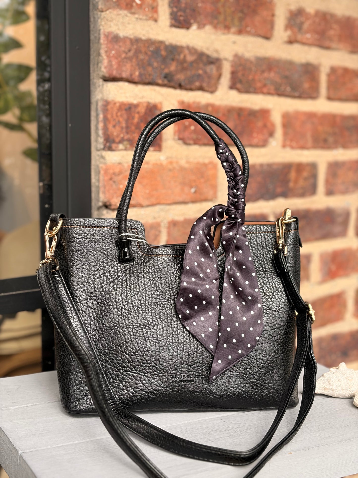 Bolso manos libres con pañoleta