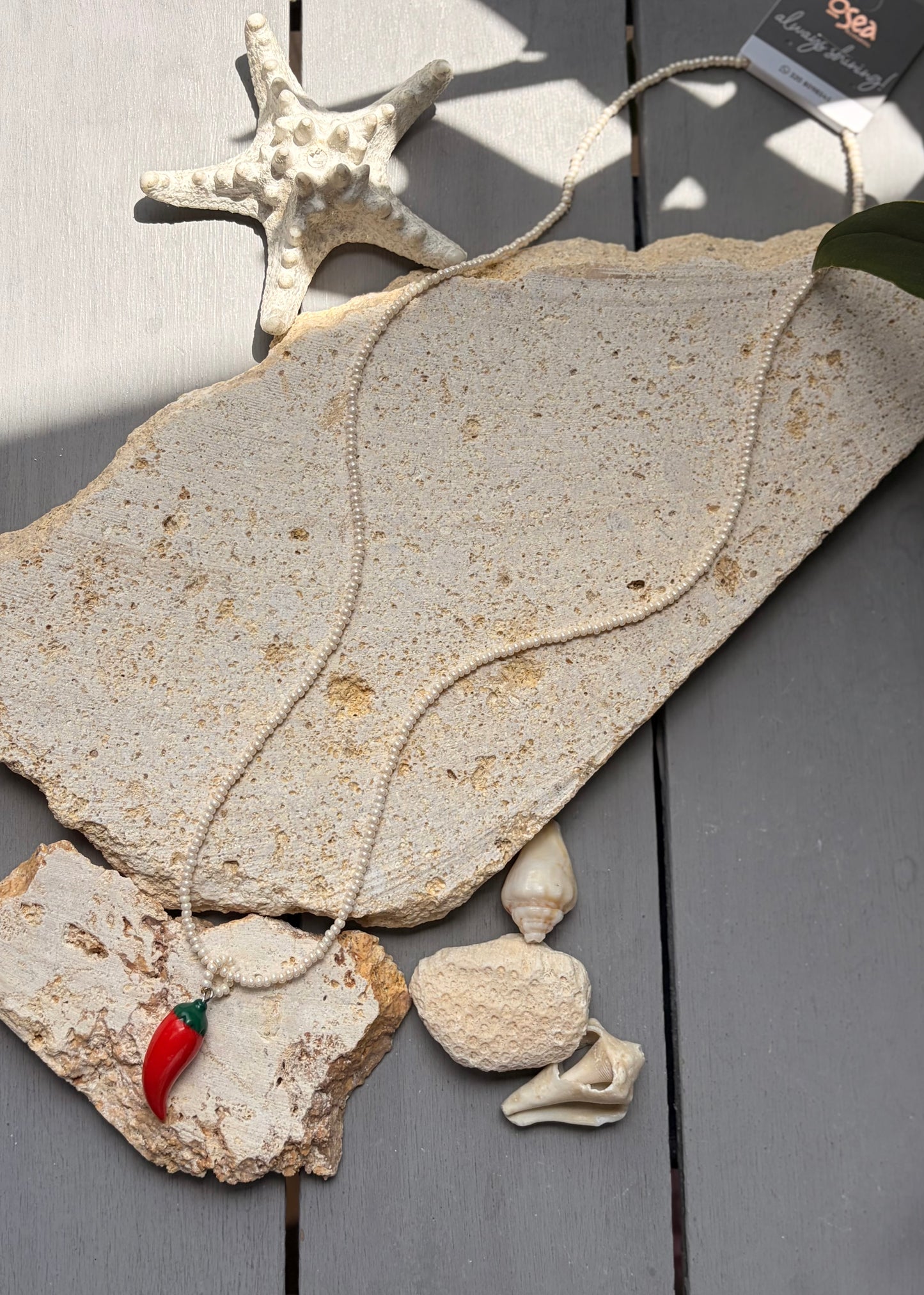 Collar largo mostacillas dije pimiento