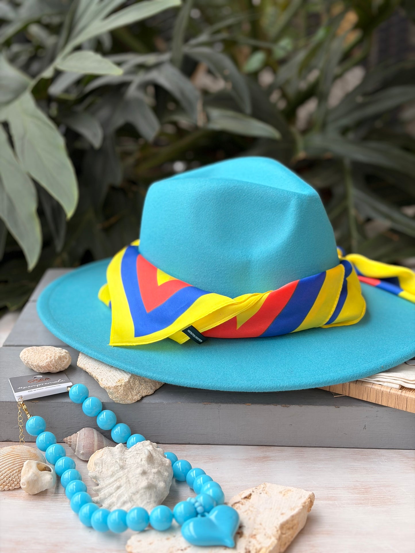 Collar bolas corazón azul turquesa