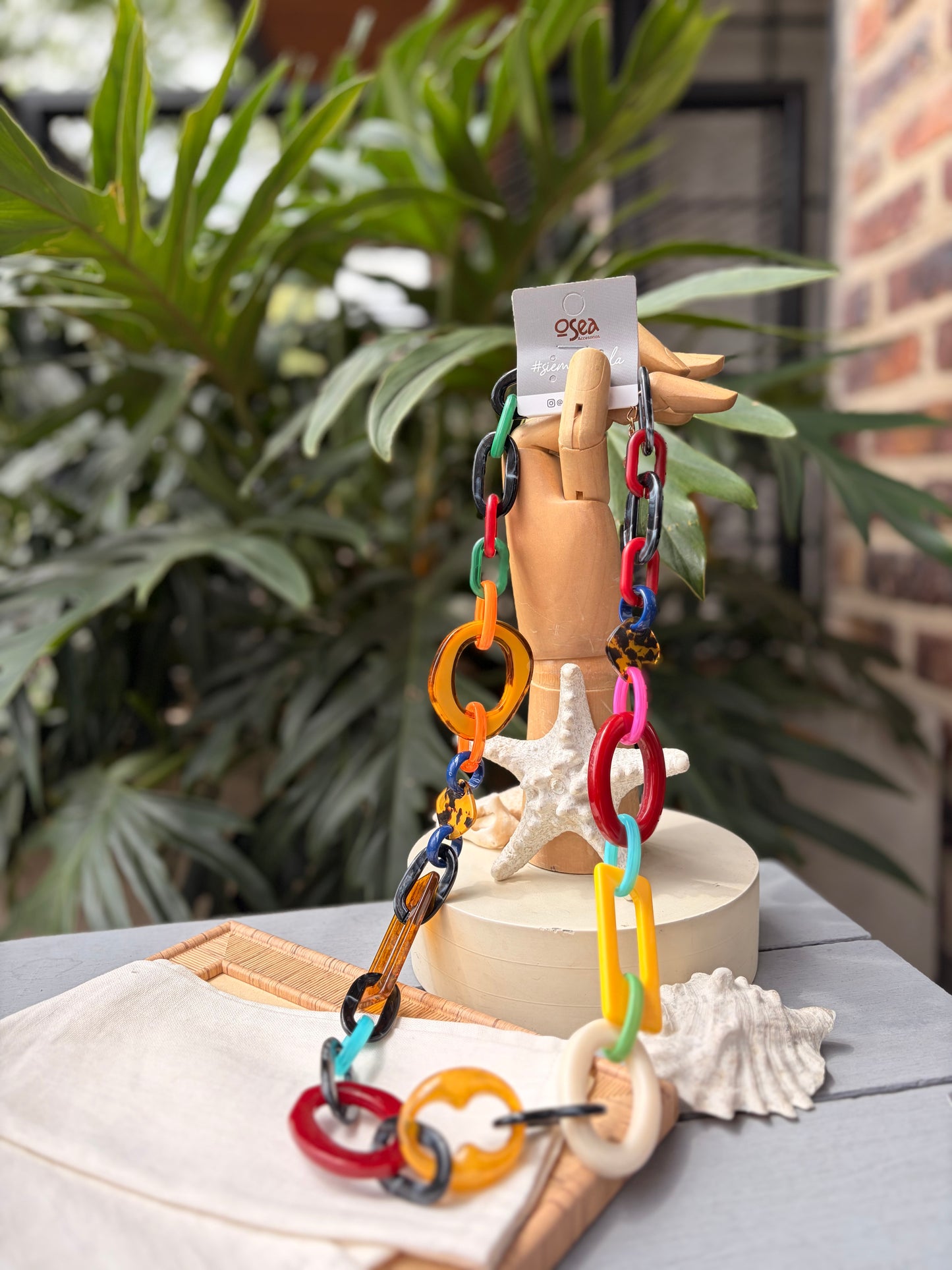 Collar largo en resina multicolor