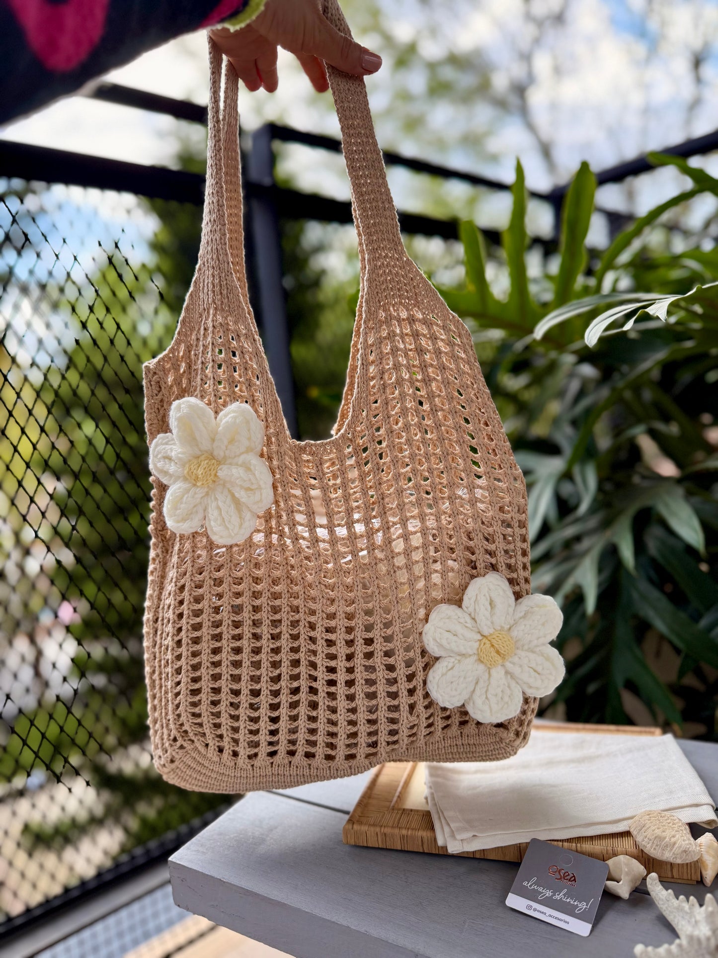 Bolso tejido flor