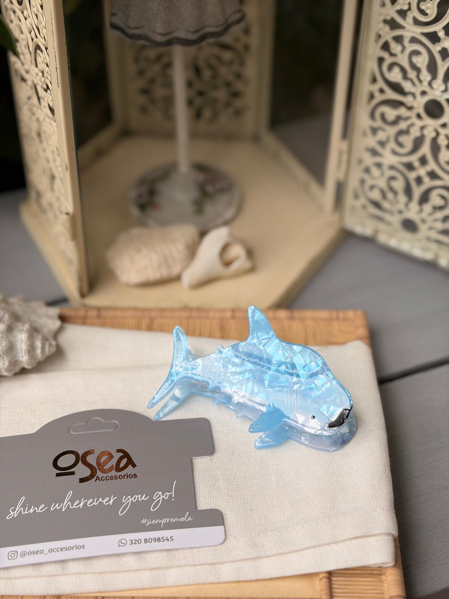 Caimán colores pastel