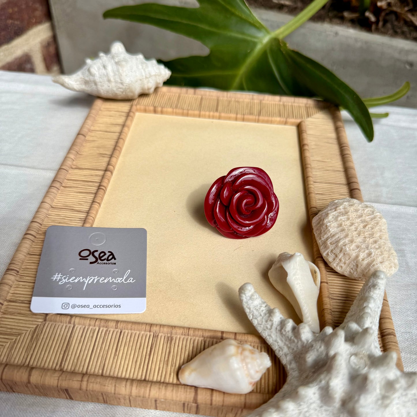 Anillo rosa en resina 🌹