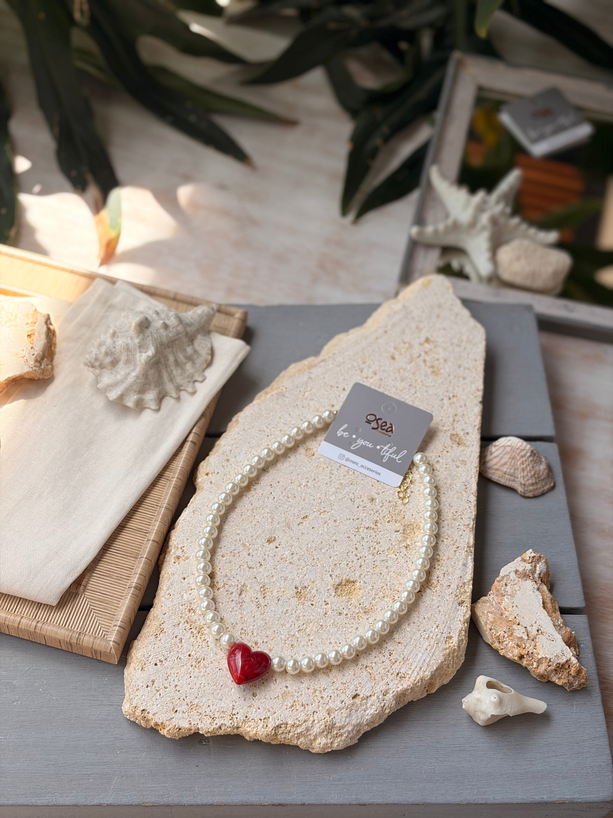 Collar perlas dije corazón rojo degradé