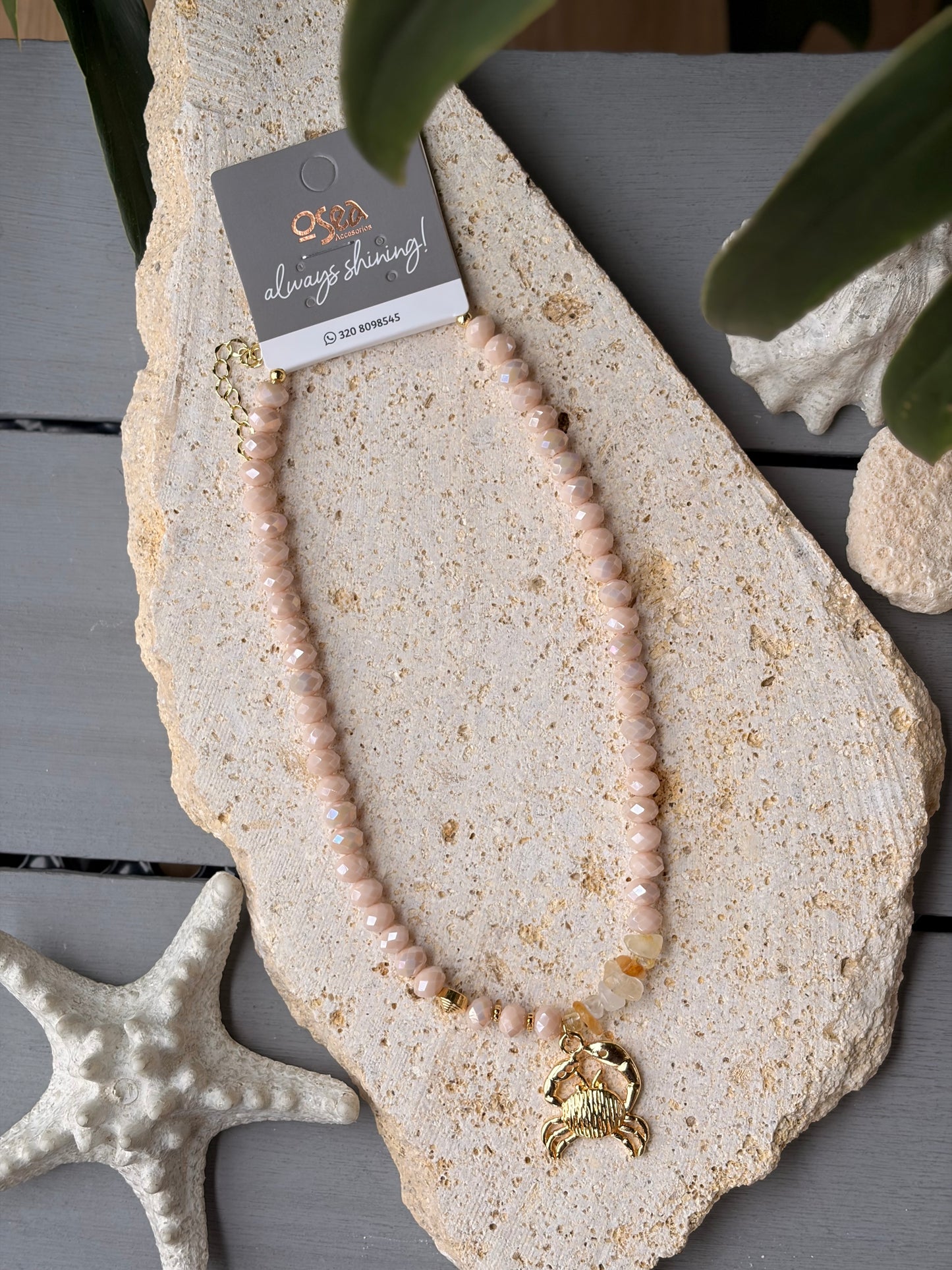 Collar piedras y dije cangrejo 24k