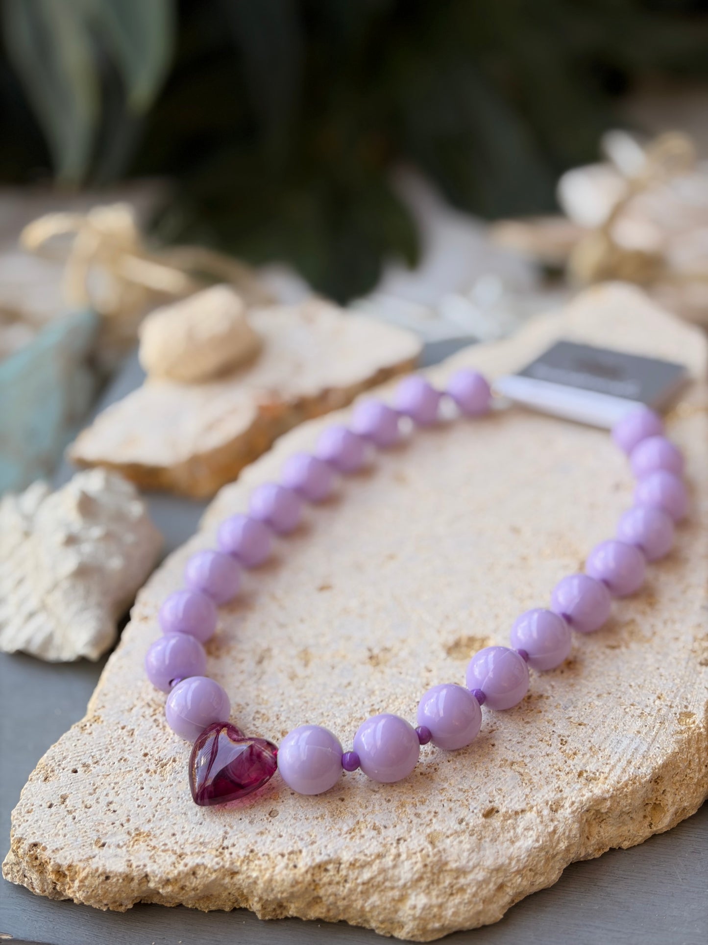 Collar bolas lila corazón degradé morado