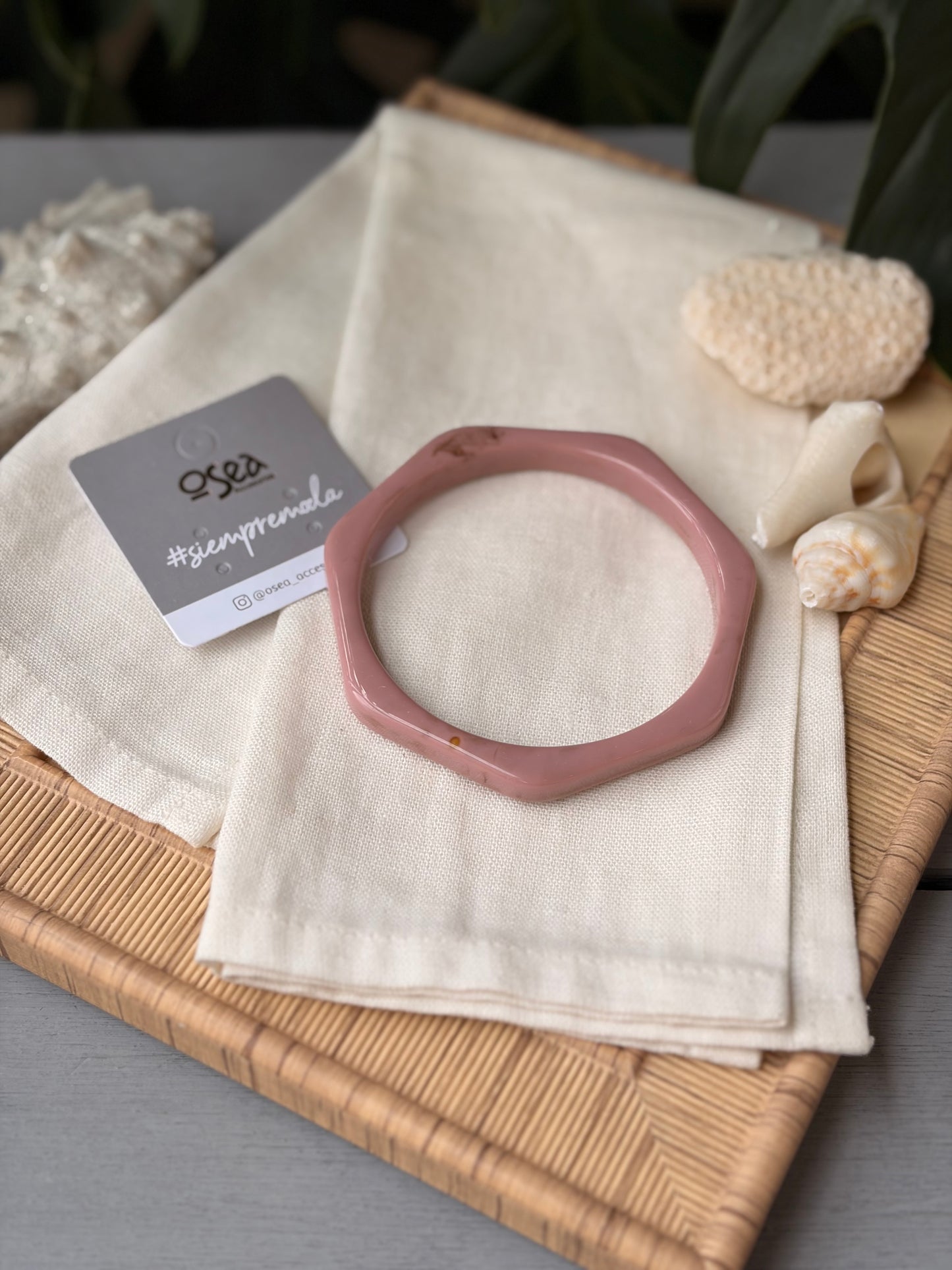 Pulsera tipo rombo en resina