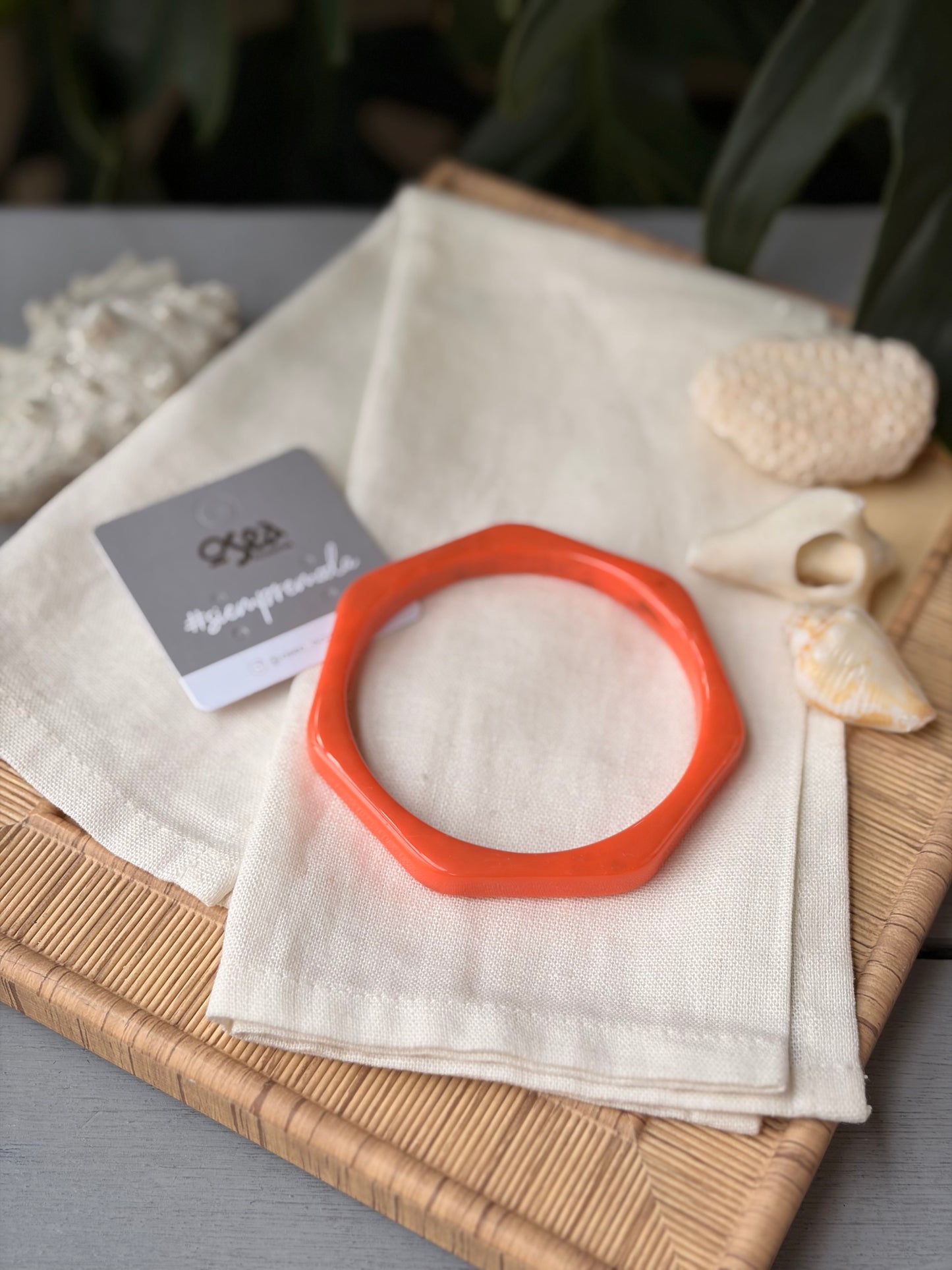 Pulsera tipo rombo en resina